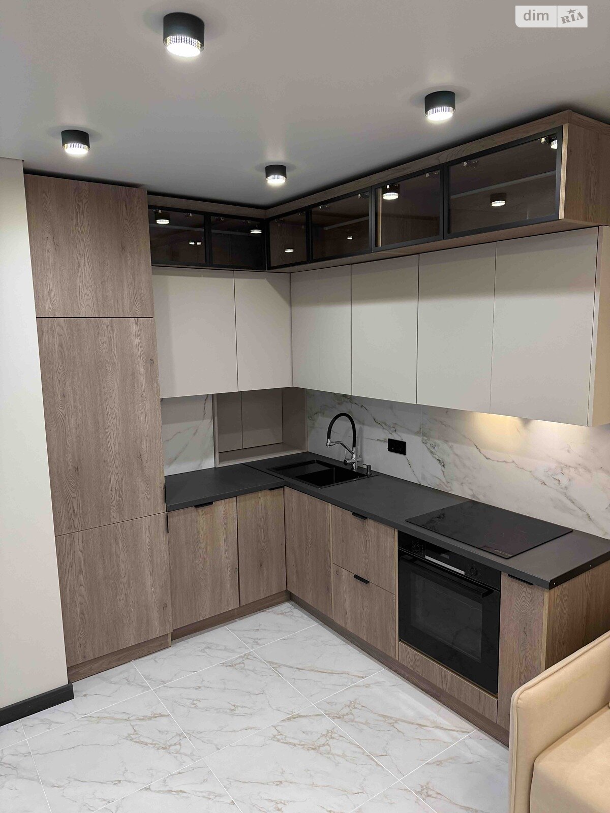 Продаж однокімнатної квартири в Львові, на вул. Хмельницького Богдана 116, район Кайзервальд фото 1 Продаж однокімнатної квартири в Львові, на вул. Хмельницького Богдана 116, район Кайзервальд фото 1