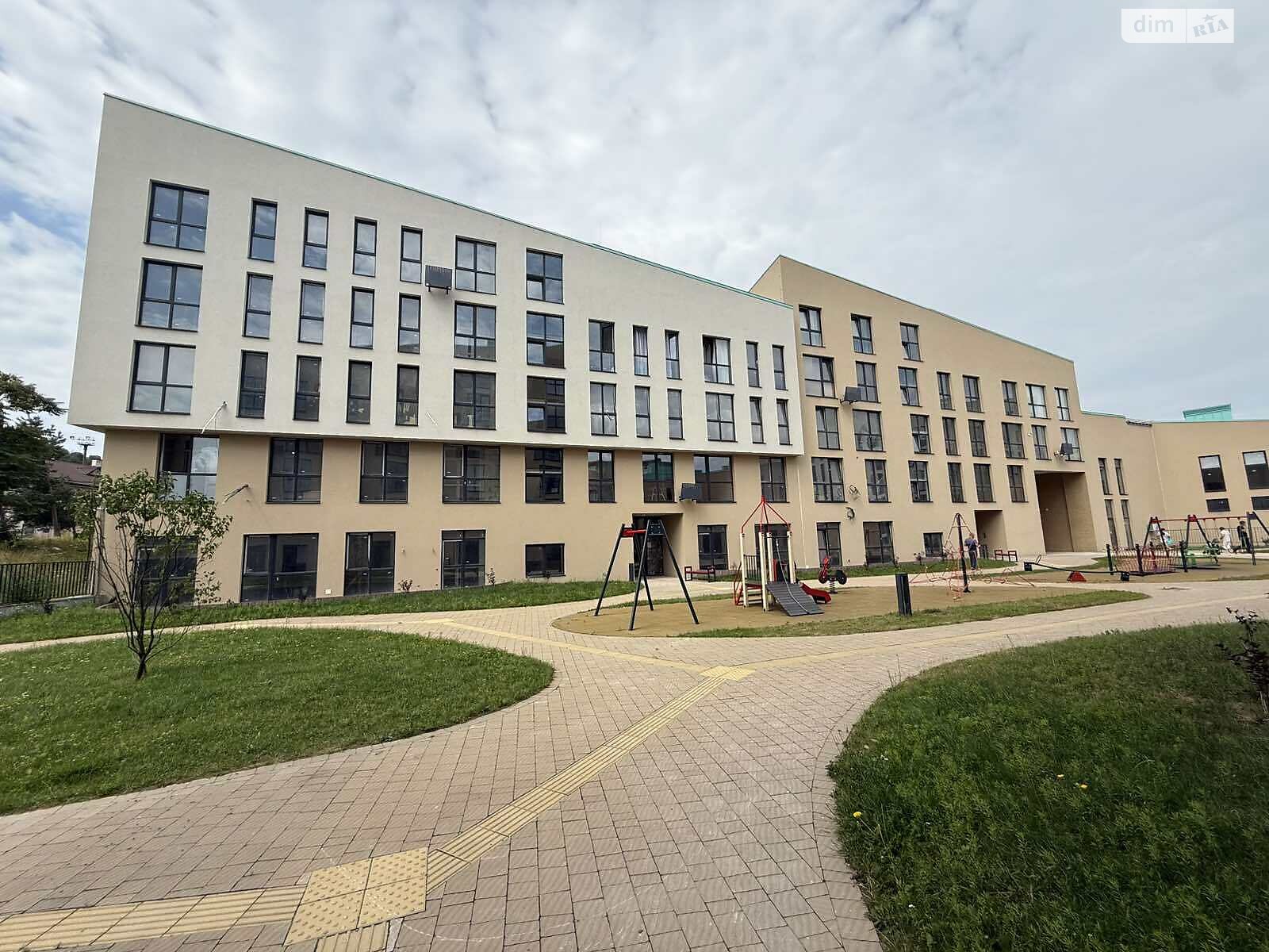 Продаж однокімнатної квартири в Львові, на вул. Хмельницького Богдана 116, район Кайзервальд фото 1 Продаж однокімнатної квартири в Львові, на вул. Хмельницького Богдана 116, район Кайзервальд фото 1