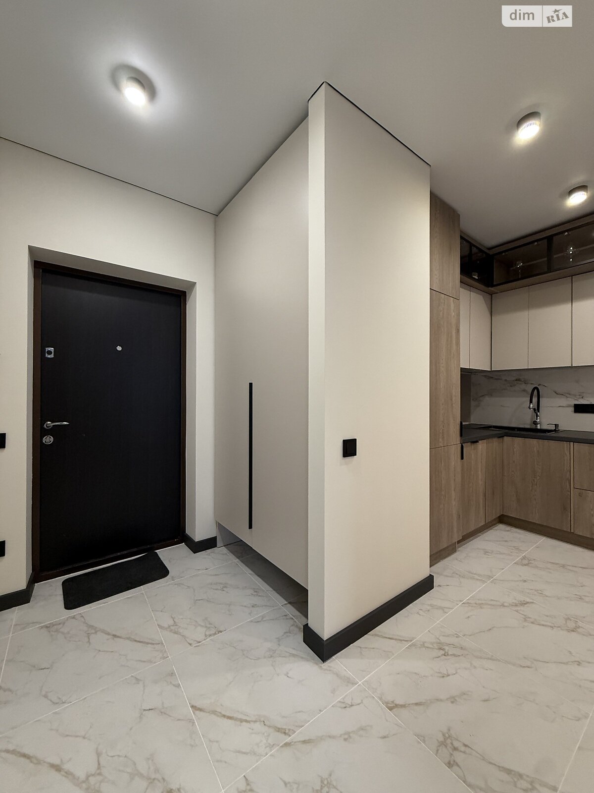 Продаж однокімнатної квартири в Львові, на вул. Хмельницького Богдана 116, район Кайзервальд фото 1 Продаж однокімнатної квартири в Львові, на вул. Хмельницького Богдана 116, район Кайзервальд фото 1