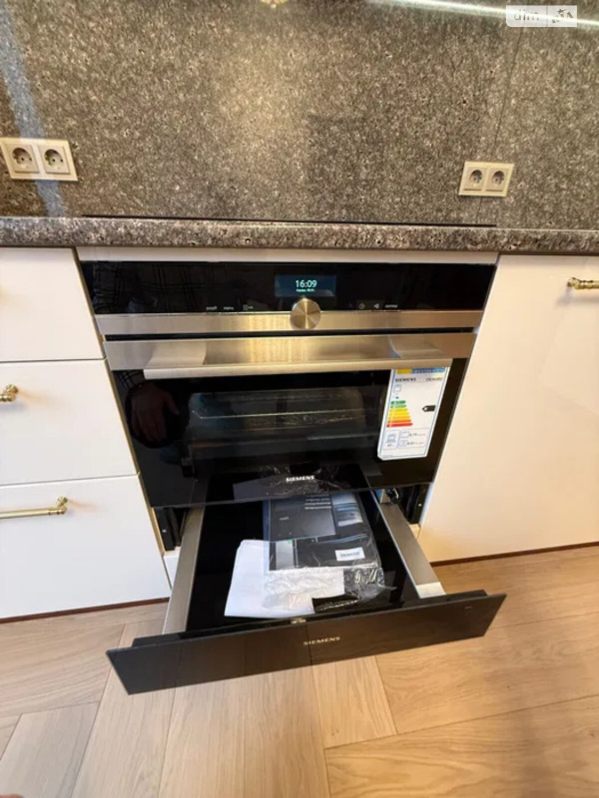 Продажа четырехкомнатной квартиры в Львове, на ул. Хмельницкого Богдана 220, район Кайзервальд фото 1