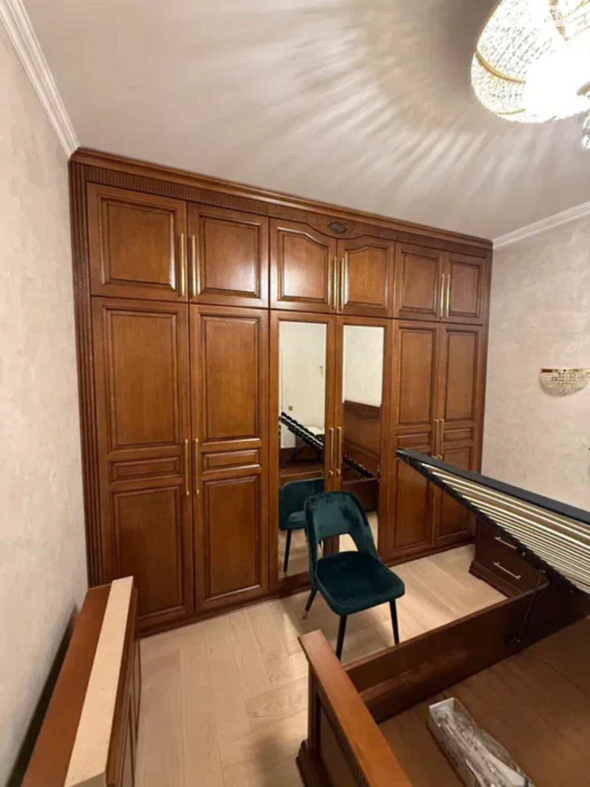 Продажа четырехкомнатной квартиры в Львове, на ул. Хмельницкого Богдана 220, район Кайзервальд фото 1