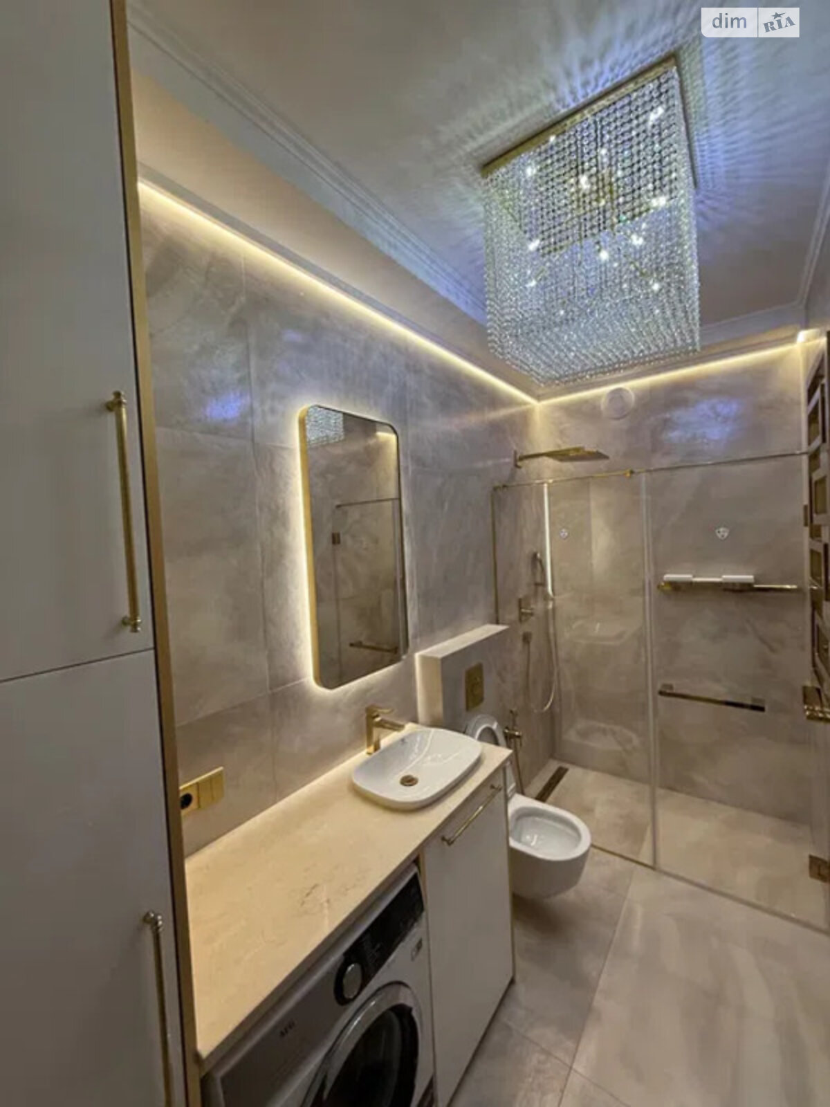 Продажа четырехкомнатной квартиры в Львове, на ул. Хмельницкого Богдана 220, район Кайзервальд фото 1