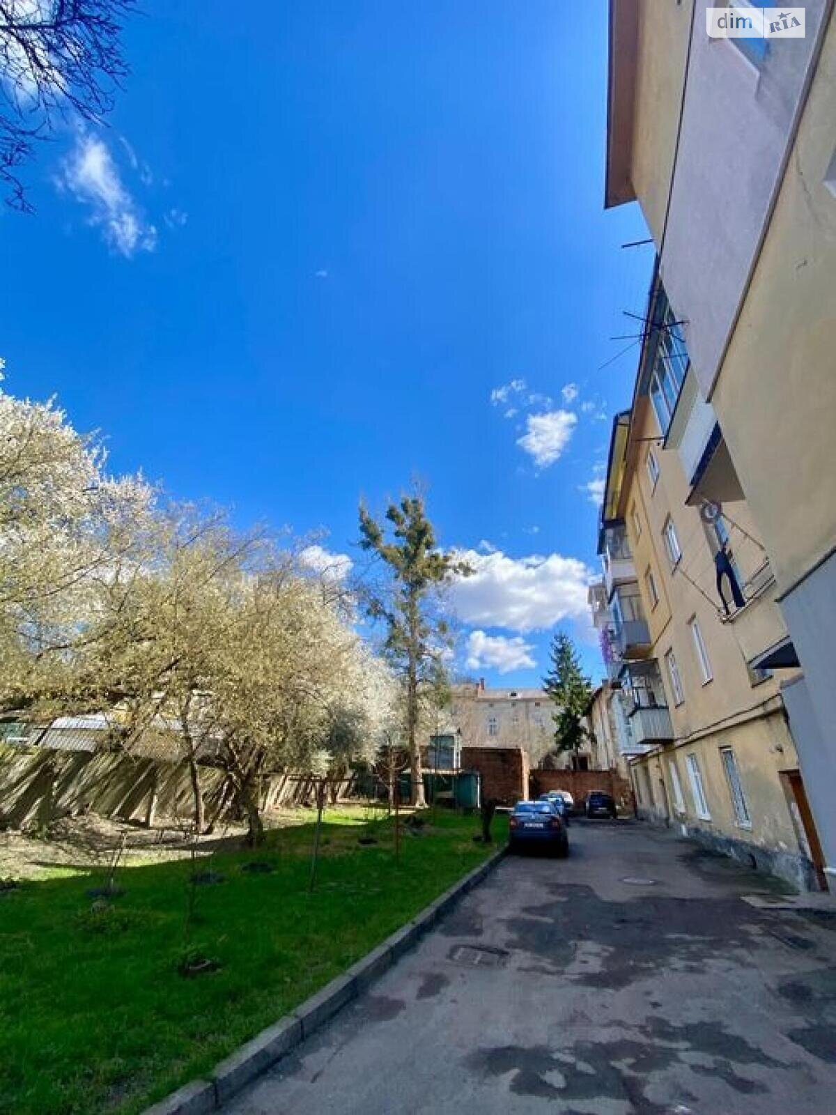 Продаж двокімнатної квартири в Львові, на вул. Личаківська 21, район Кайзервальд фото 1 Продаж двокімнатної квартири в Львові, на вул. Личаківська 21, район Кайзервальд фото 1