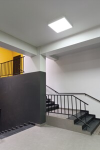 Продажа трехкомнатной квартиры в Львове, на ул. Китайская 14, район Лычаковский фото 2