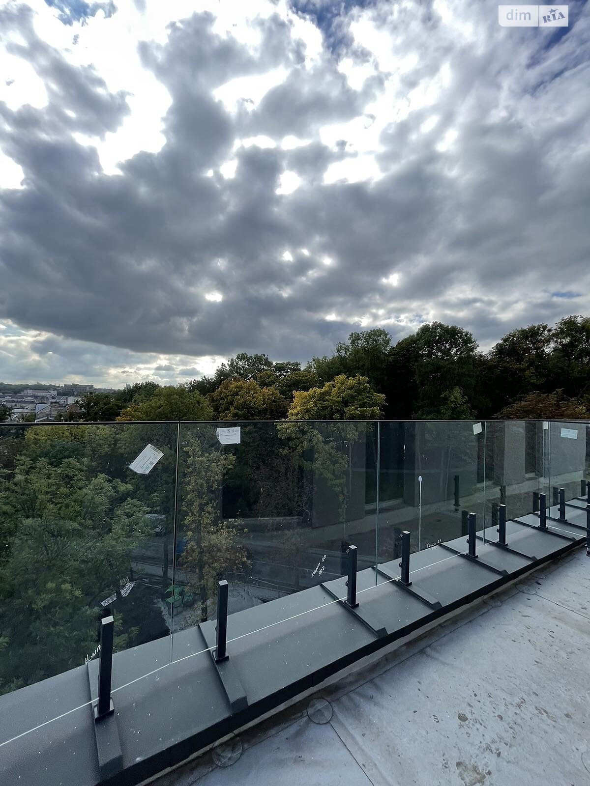 Продаж трикімнатної квартири в Львові, на вул. Клепарівська 15, район Клепарів фото 1