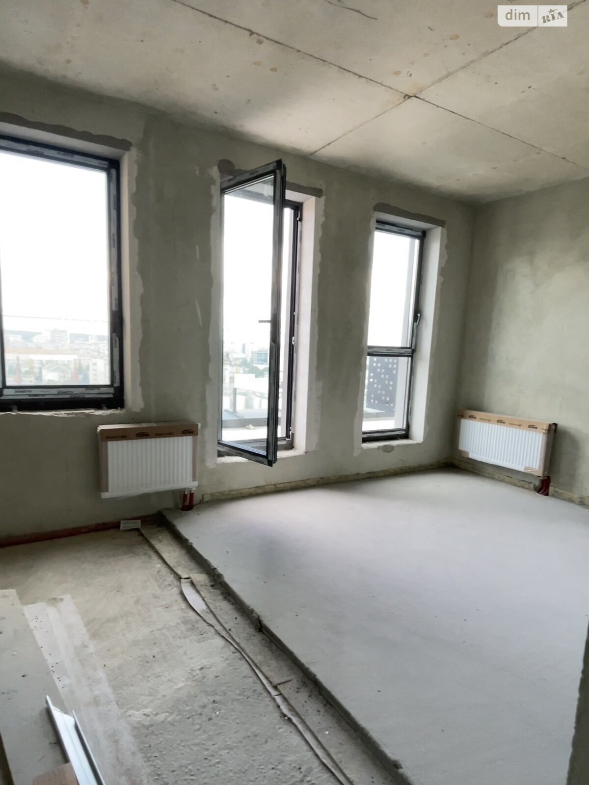 Продажа трехкомнатной квартиры в Львове, на ул. Клепаровская 15, район Клепаров фото 1