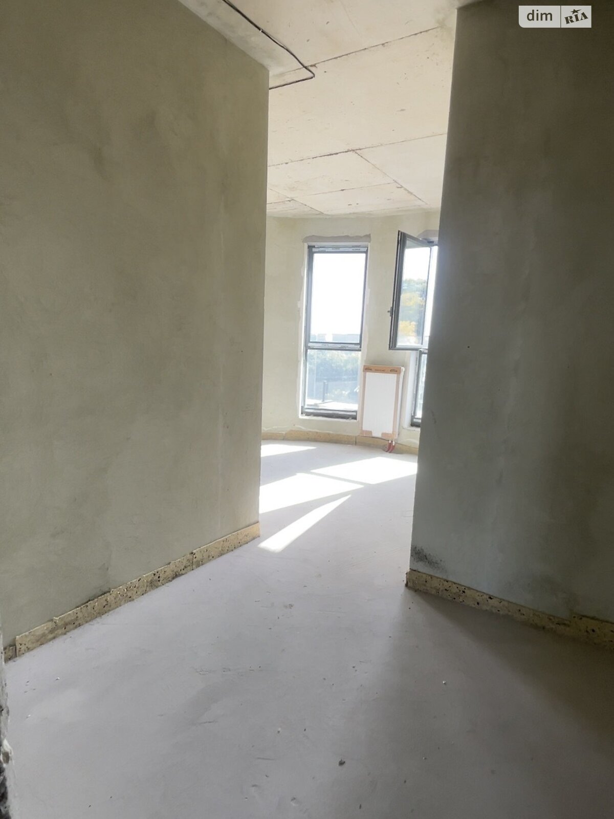 Продажа трехкомнатной квартиры в Львове, на ул. Клепаровская 15, район Клепаров фото 1