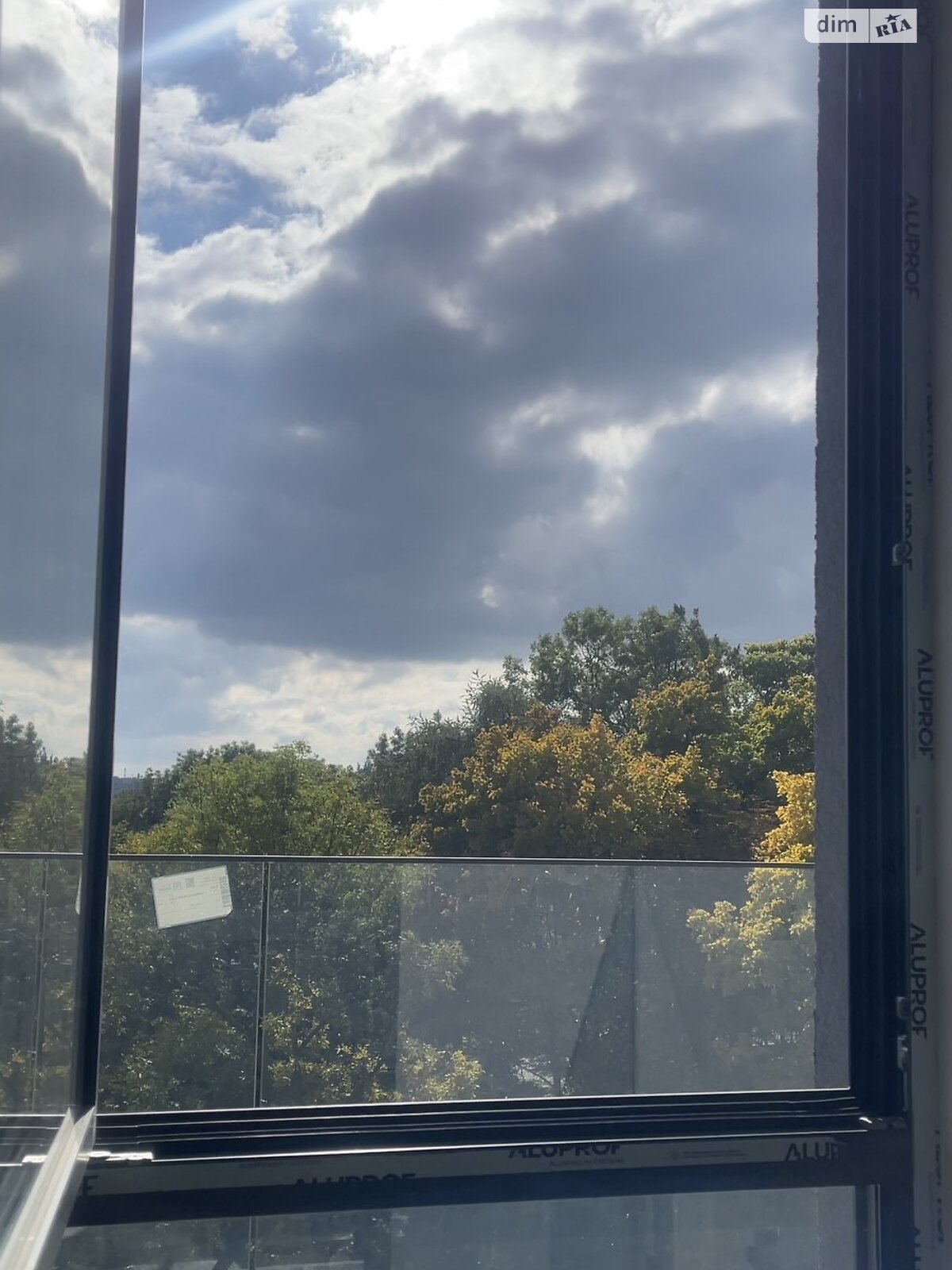 Продажа трехкомнатной квартиры в Львове, на ул. Клепаровская 15, район Клепаров фото 1