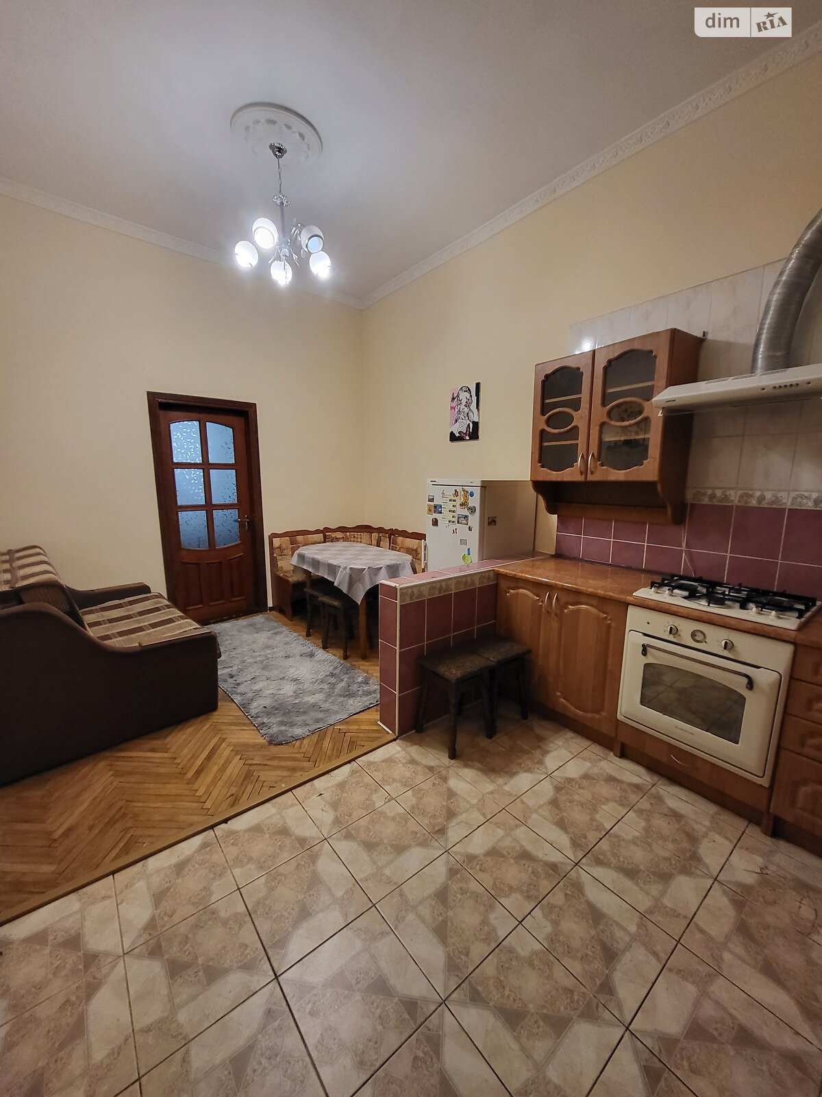 Продаж двокімнатної квартири в Львові, на вул. Крехівська 5, район Клепарів фото 1 Продаж двокімнатної квартири в Львові, на вул. Крехівська 5, район Клепарів фото 1