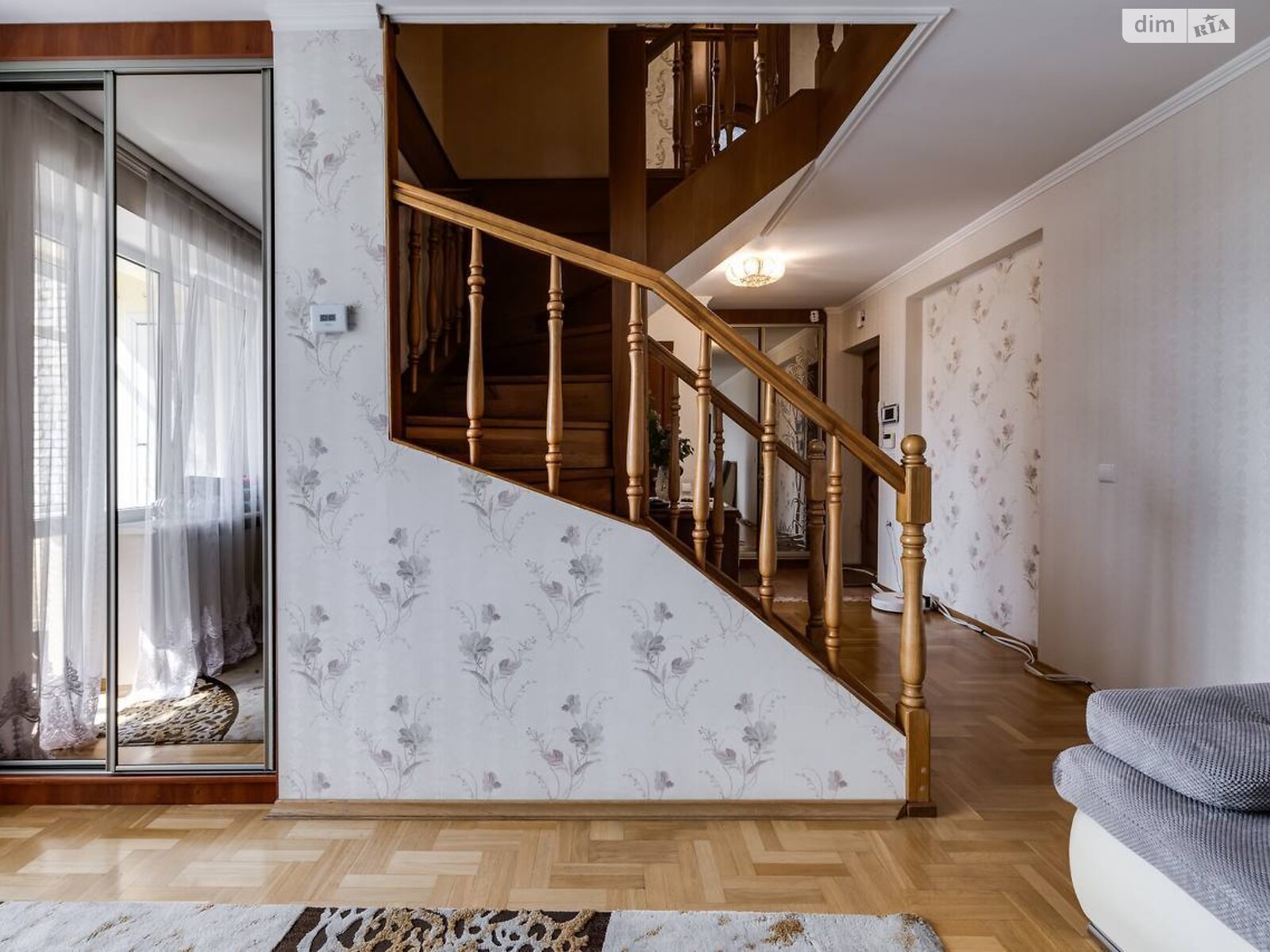 Продажа трехкомнатной квартиры в Львове, на ул. Золотая 18, район Клепаров фото 1 Продажа трехкомнатной квартиры в Львове, на ул. Золотая 18, район Клепаров фото 1