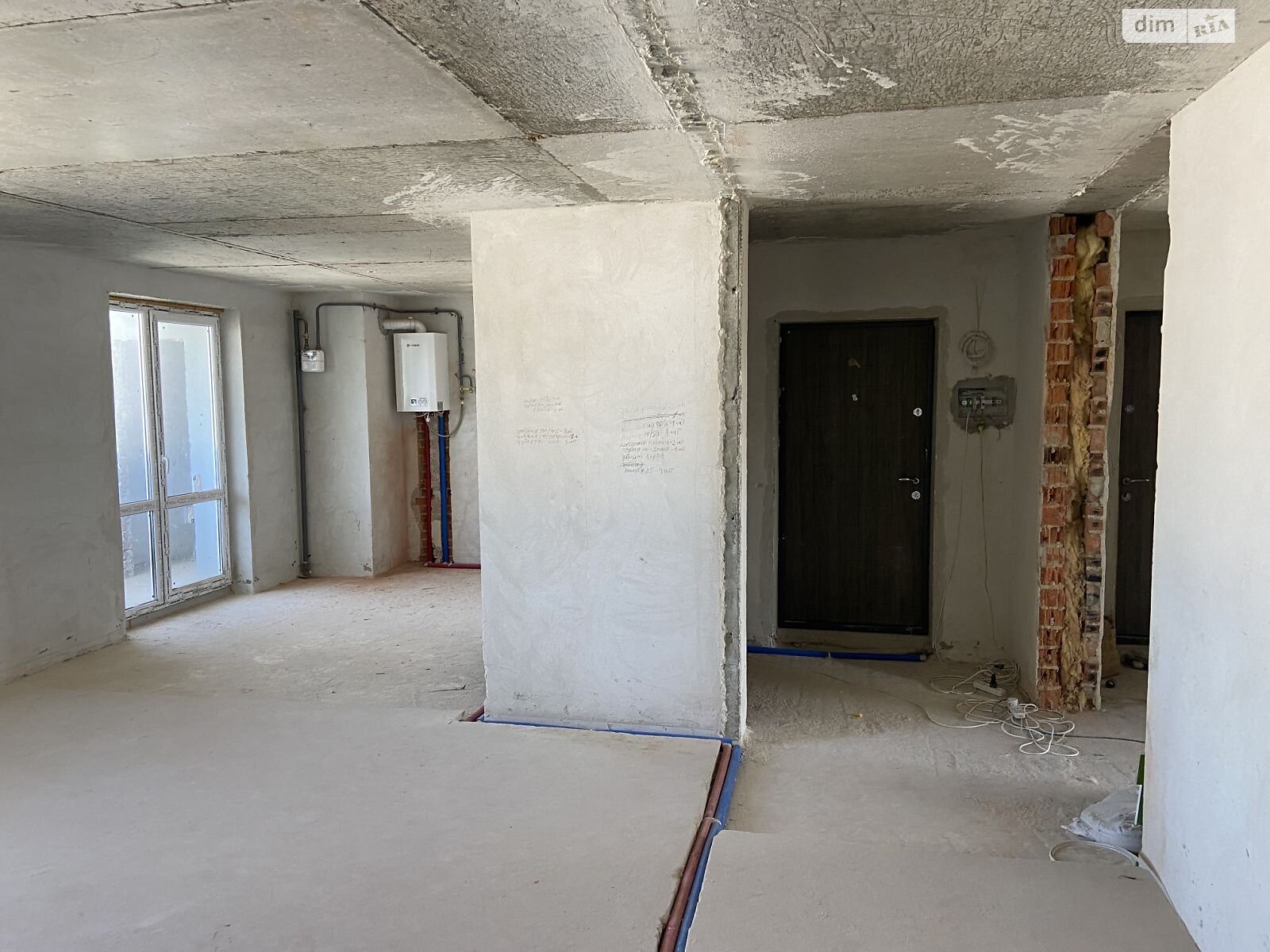 Продаж трикімнатної квартири в Львові, на вул. Глинянський Тракт, район Кривчиці фото 1 Продаж трикімнатної квартири в Львові, на вул. Глинянський Тракт, район Кривчиці фото 1