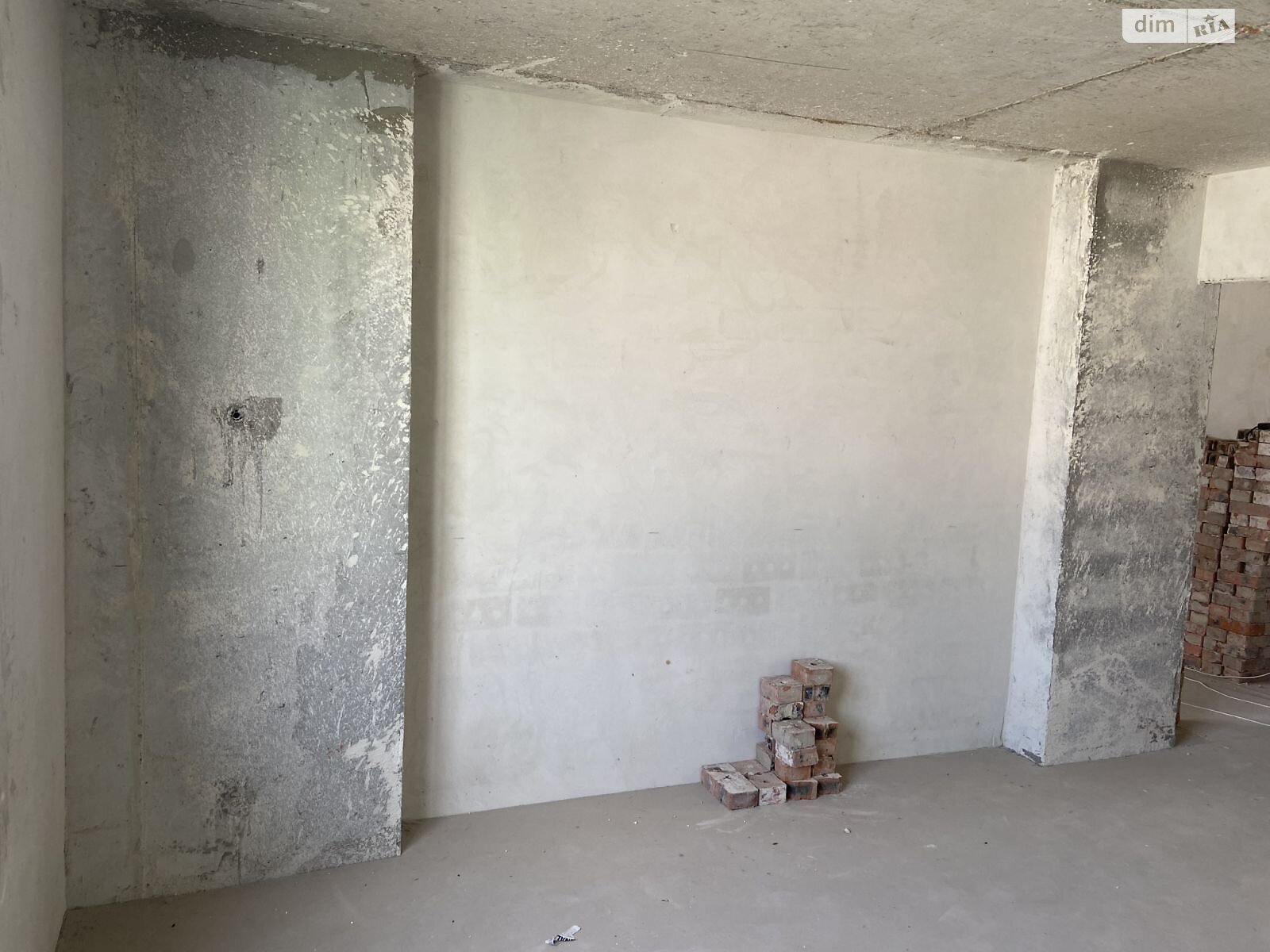 Продаж трикімнатної квартири в Львові, на вул. Глинянський Тракт, район Кривчиці фото 1 Продаж трикімнатної квартири в Львові, на вул. Глинянський Тракт, район Кривчиці фото 1