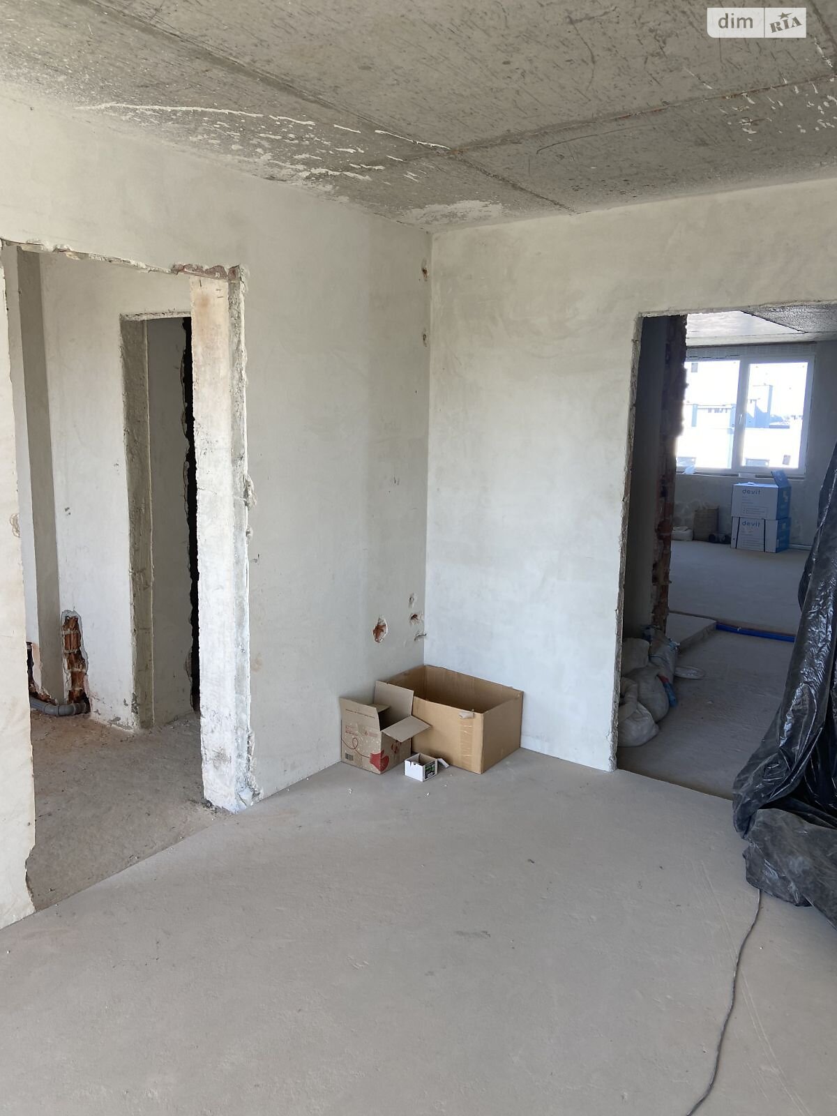 Продаж трикімнатної квартири в Львові, на вул. Глинянський Тракт, район Кривчиці фото 1 Продаж трикімнатної квартири в Львові, на вул. Глинянський Тракт, район Кривчиці фото 1