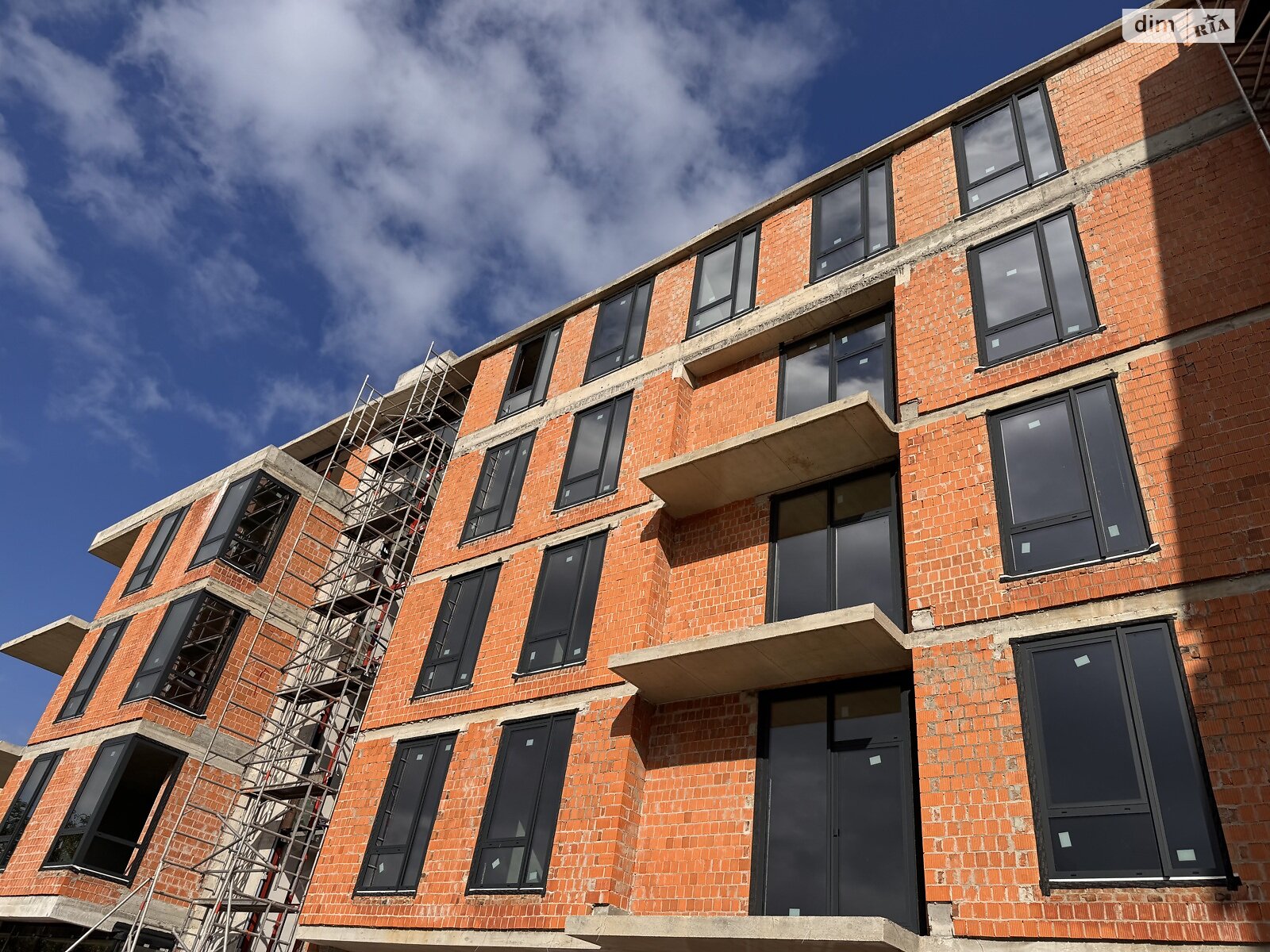 Продажа трехкомнатной квартиры в Львове, на ул. Колумба Христофора 8, район Кривчицы фото 1