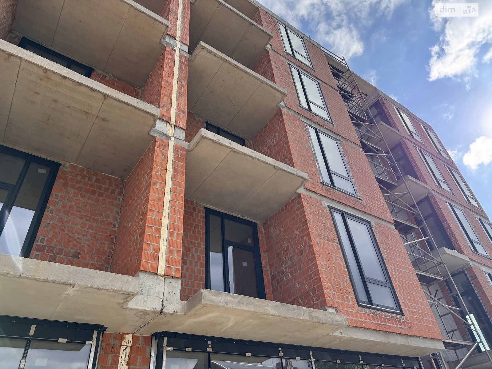 Продажа трехкомнатной квартиры в Львове, на ул. Колумба Христофора 8, район Кривчицы фото 1