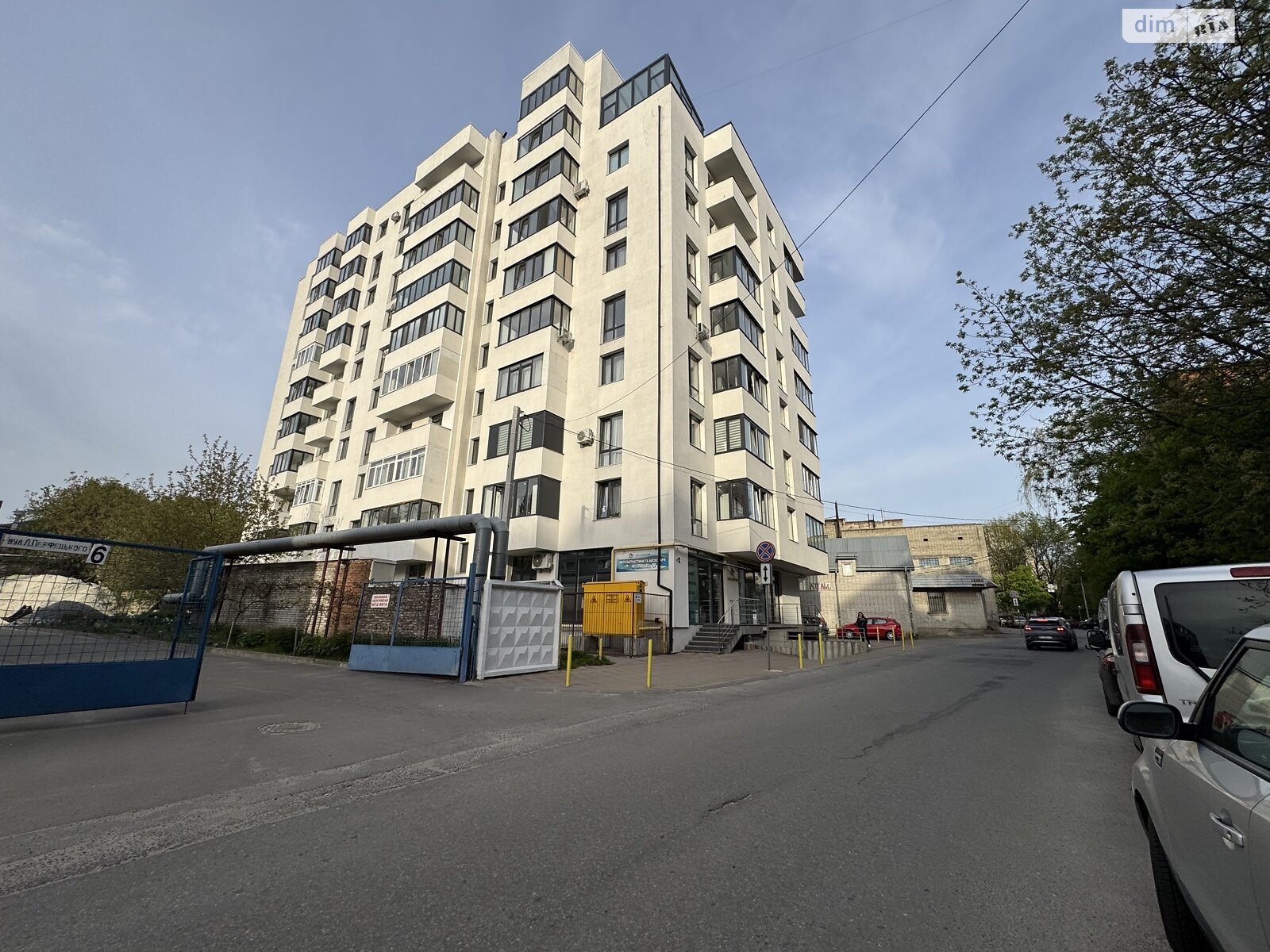 Продаж двокімнатної квартири в Львові, на вул. Леоніда Перфецького 2, район Кульпарків фото 1 Продаж двокімнатної квартири в Львові, на вул. Леоніда Перфецького 2, район Кульпарків фото 1