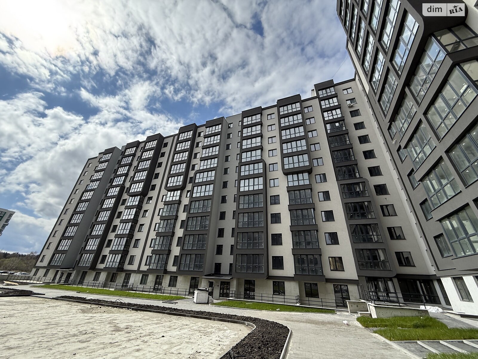 Продаж однокімнатної квартири в Львові, на вул. Роксоляни 151, район Левандівка фото 1 Продаж однокімнатної квартири в Львові, на вул. Роксоляни 151, район Левандівка фото 1