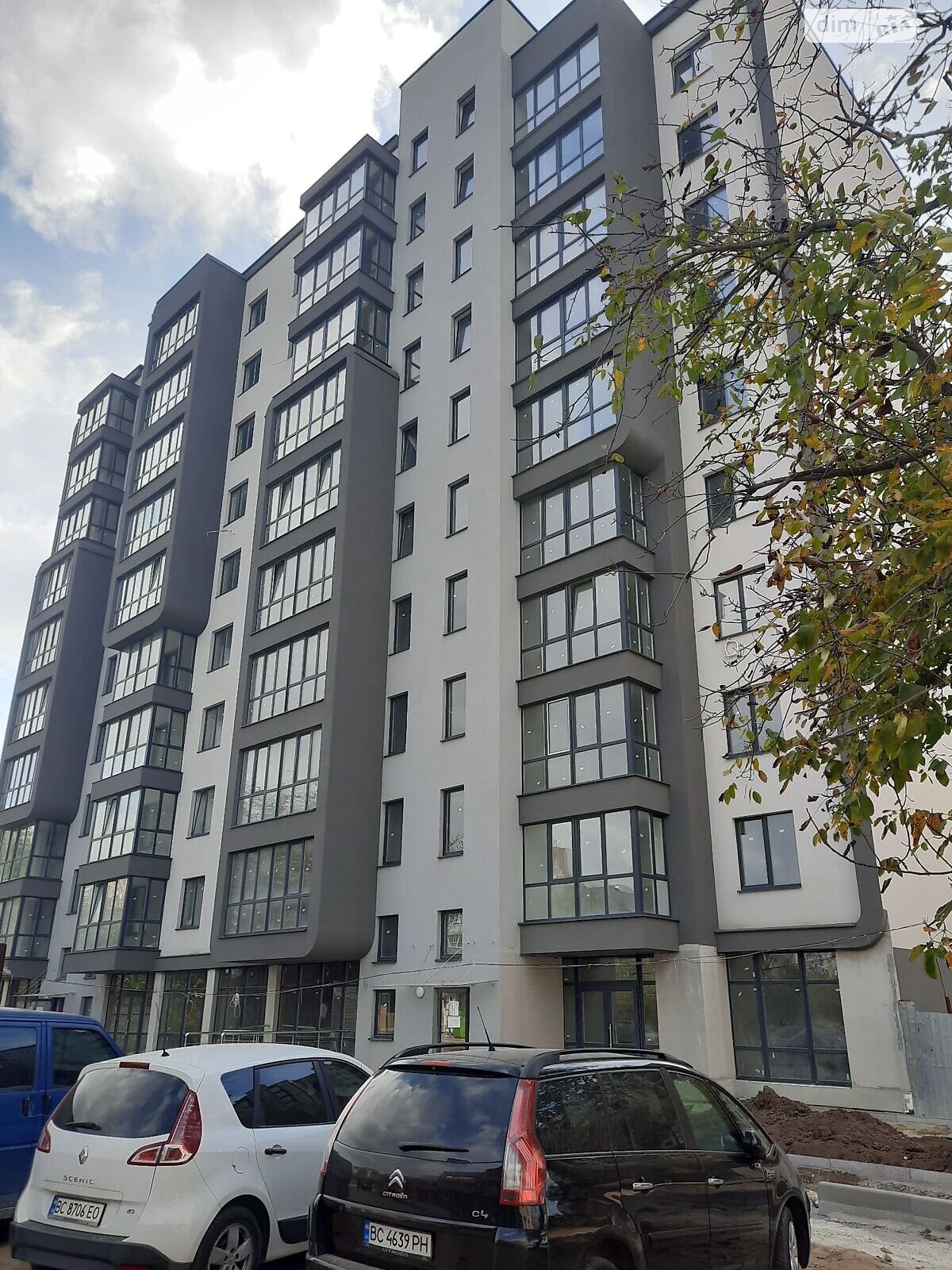 Продажа однокомнатной квартиры в Львове, на ул. Роксоляны, район Левандовка фото 1 Продажа однокомнатной квартиры в Львове, на ул. Роксоляны, район Левандовка фото 1