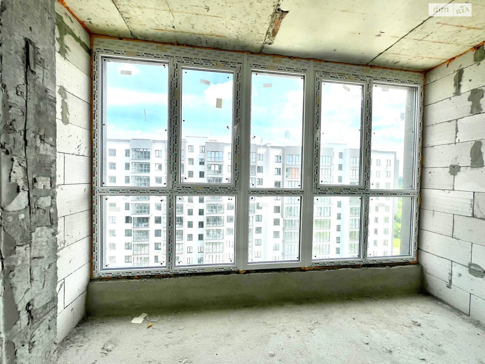 Продажа однокомнатной квартиры в Львове, на ул. Роксоляны 153, район Левандовка фото 1 Продажа однокомнатной квартиры в Львове, на ул. Роксоляны 153, район Левандовка фото 1