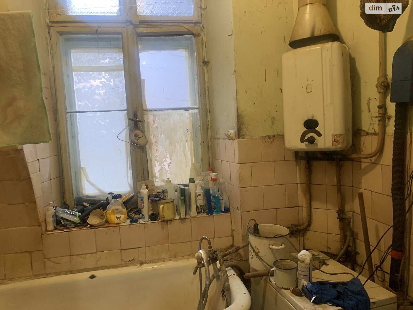 Продаж трикімнатної квартири в Львові, на вул. Донцова Дмитра, район Личаків фото 1 Продаж трикімнатної квартири в Львові, на вул. Донцова Дмитра, район Личаків фото 1