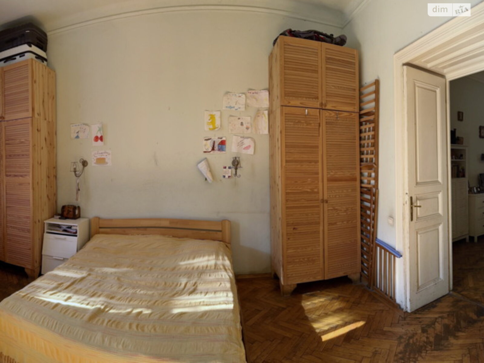 Продаж трикімнатної квартири в Львові, на вул. Донцова Дмитра 9, район Личаків фото 1 Продаж трикімнатної квартири в Львові, на вул. Донцова Дмитра 9, район Личаків фото 1