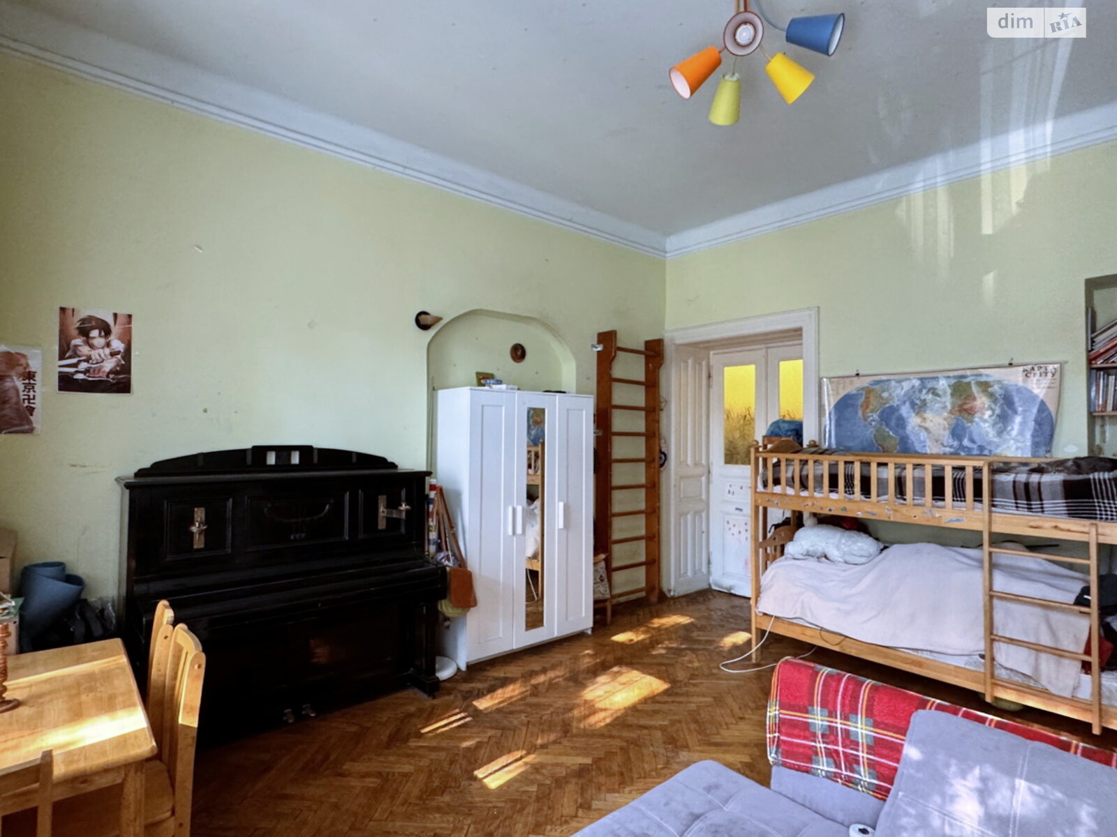 Продаж трикімнатної квартири в Львові, на вул. Донцова Дмитра 9, район Личаків фото 1 Продаж трикімнатної квартири в Львові, на вул. Донцова Дмитра 9, район Личаків фото 1