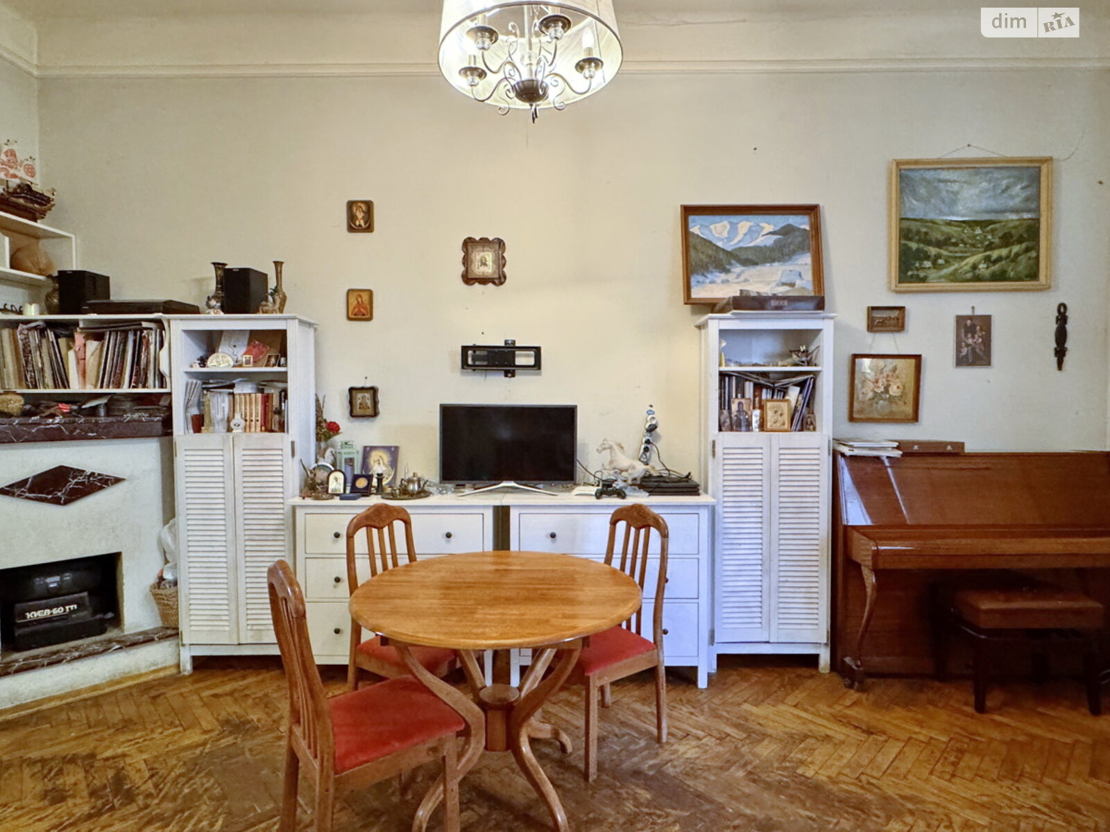 Продаж трикімнатної квартири в Львові, на вул. Донцова Дмитра 9, район Личаків фото 1 Продаж трикімнатної квартири в Львові, на вул. Донцова Дмитра 9, район Личаків фото 1