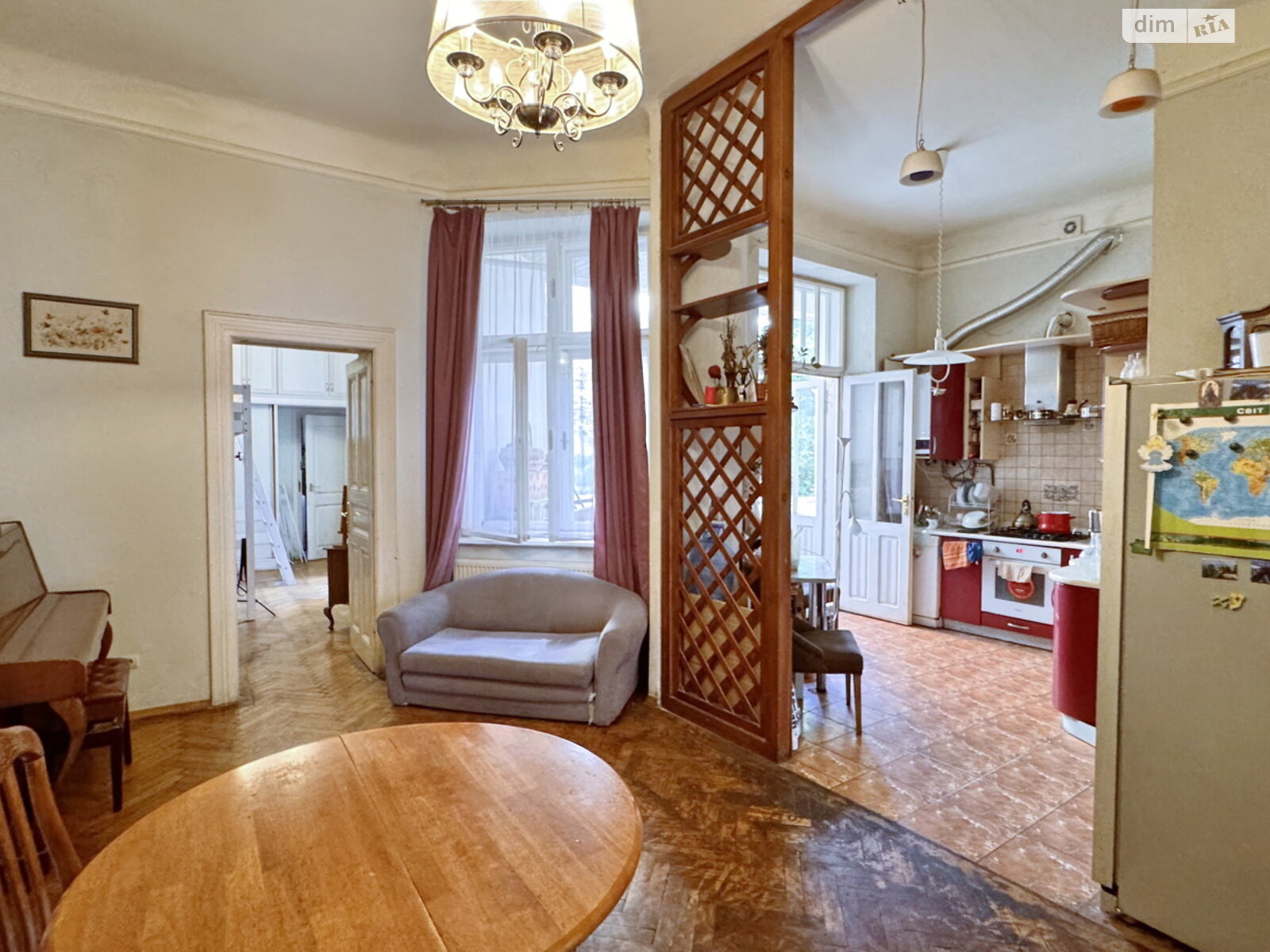Продаж трикімнатної квартири в Львові, на вул. Донцова Дмитра 9, район Личаків фото 1 Продаж трикімнатної квартири в Львові, на вул. Донцова Дмитра 9, район Личаків фото 1