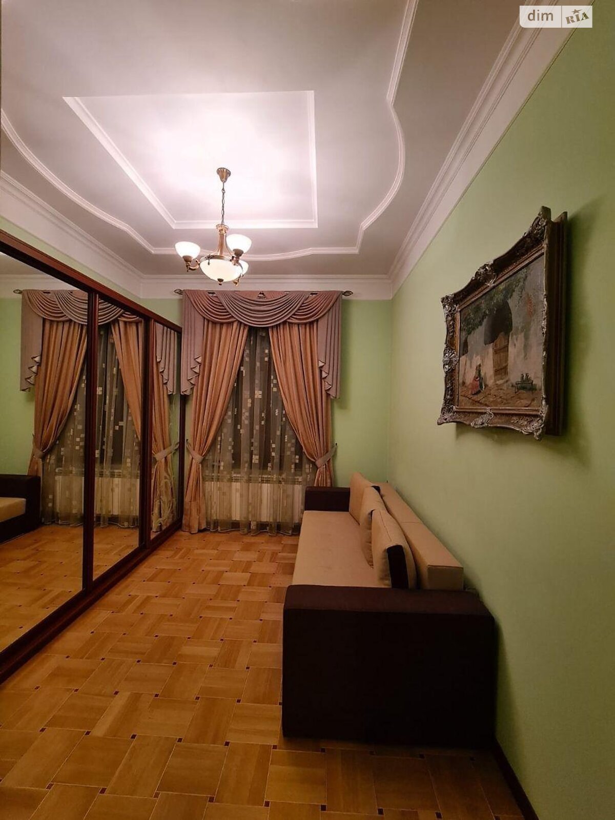 Продажа пятикомнатной квартиры в Львове, на ул. Грушевского Михаила 17, район Лычаков фото 1
