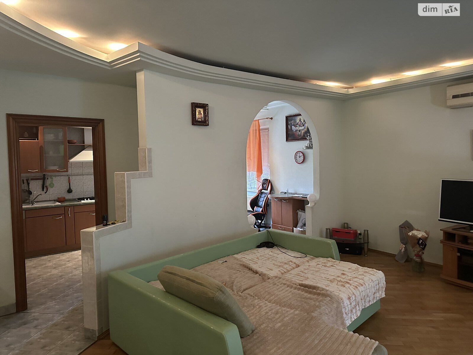 Продажа трехкомнатной квартиры в Львове, на ул. Карпатская 15, район Лычаков фото 1 Продажа трехкомнатной квартиры в Львове, на ул. Карпатская 15, район Лычаков фото 1