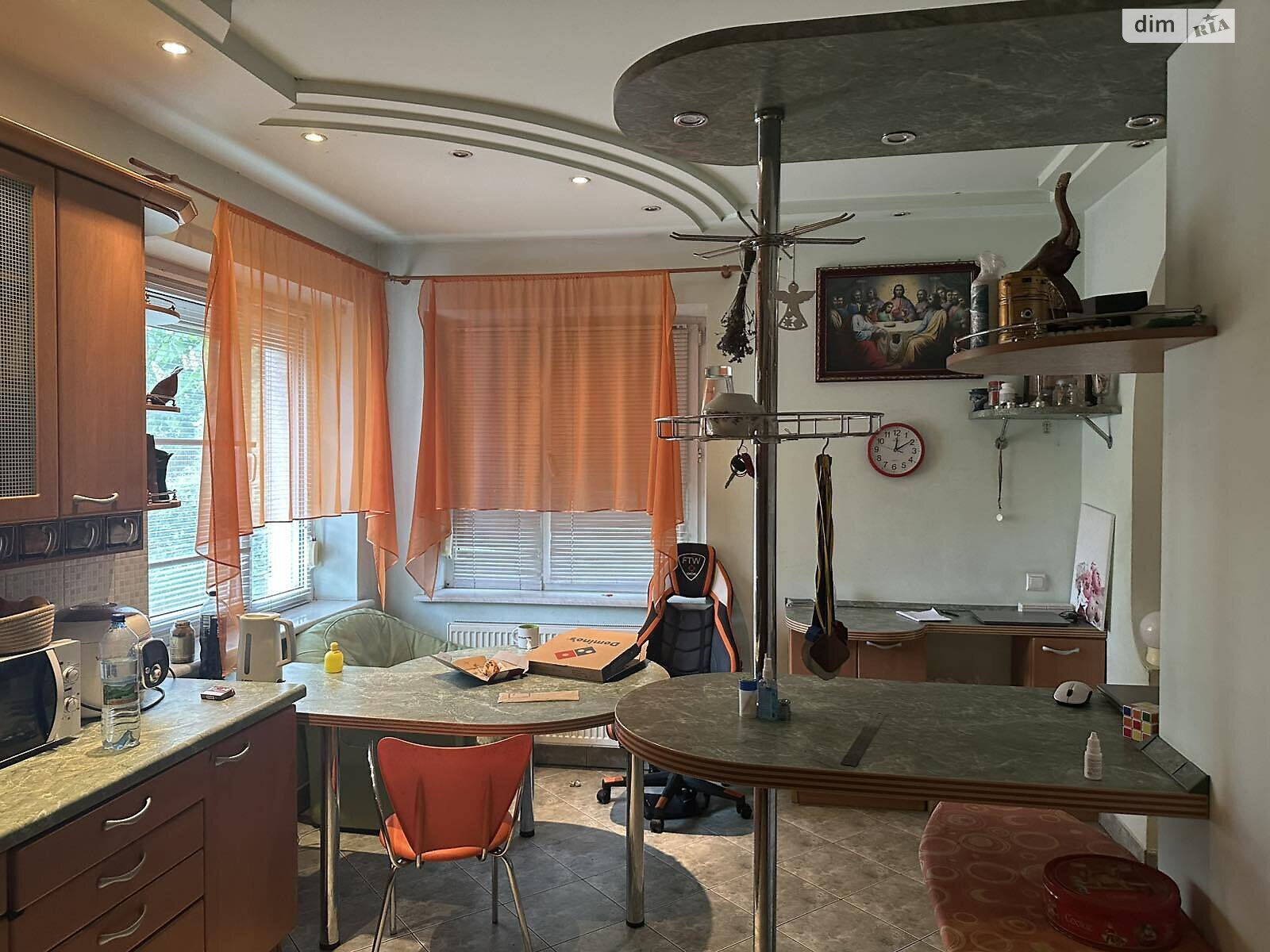 Продажа трехкомнатной квартиры в Львове, на ул. Карпатская 15, район Лычаков фото 1 Продажа трехкомнатной квартиры в Львове, на ул. Карпатская 15, район Лычаков фото 1