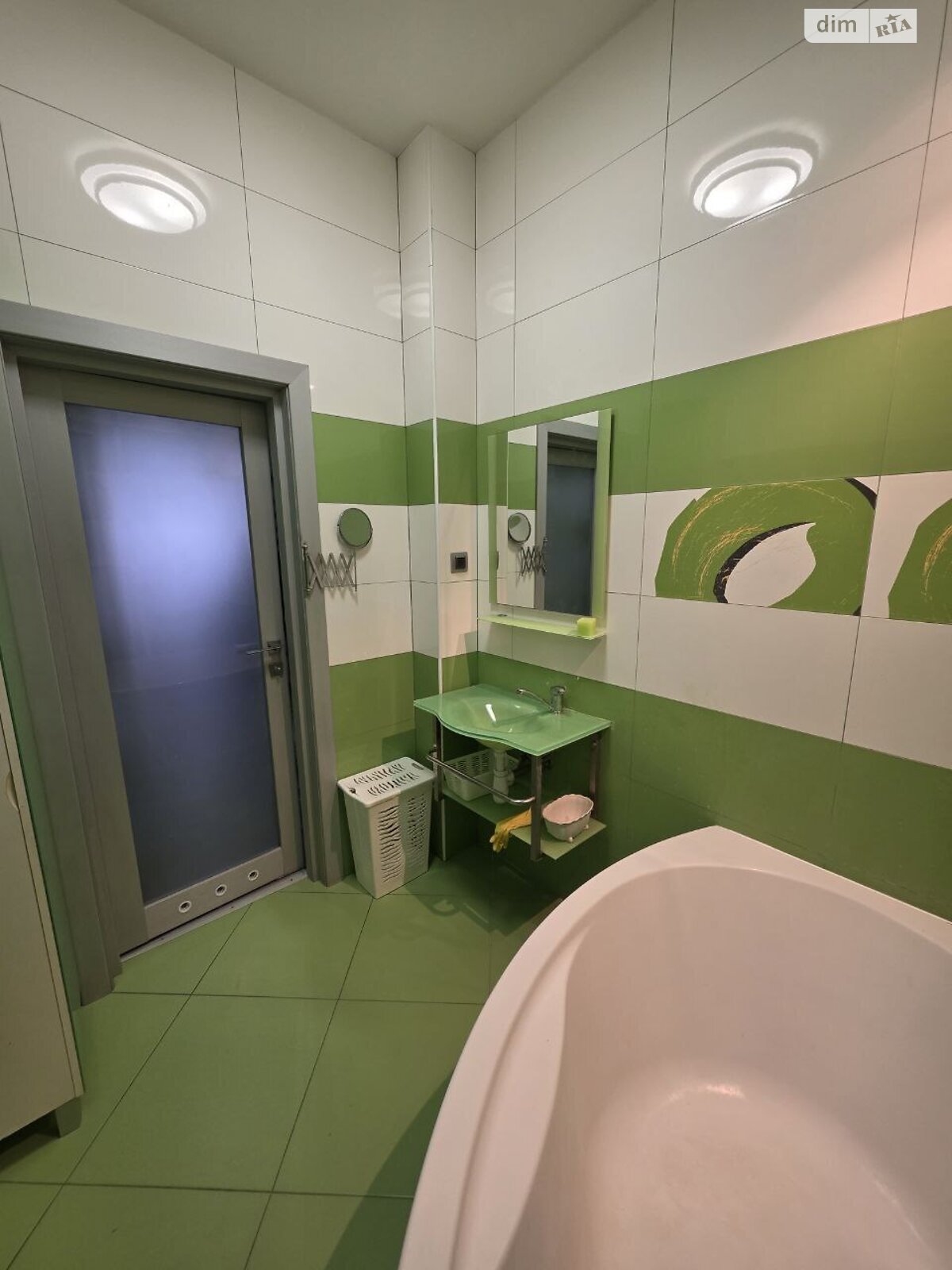 Продажа двухкомнатной квартиры в Львове, на ул. Мечникова 20, район Лычаков фото 1