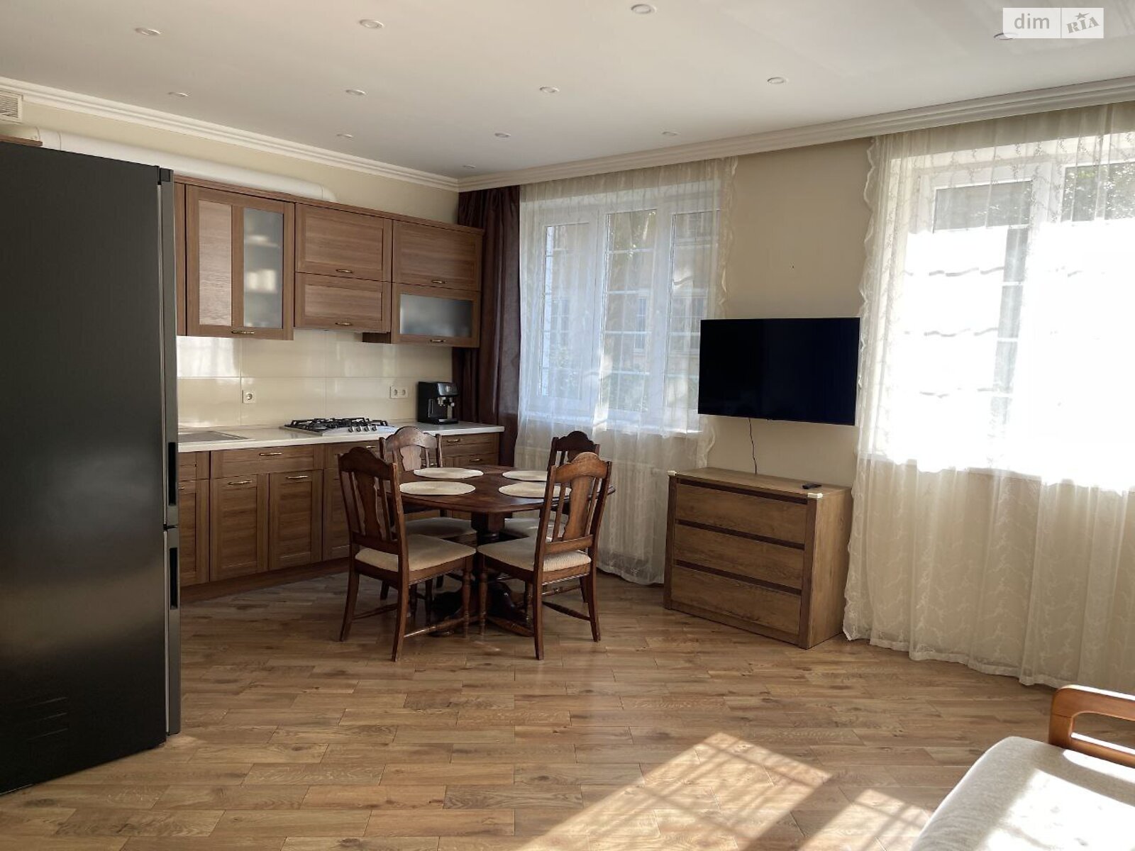 Продаж однокімнатної квартири в Львові, на вул. Пекарська 13, район Личаків фото 1 Продаж однокімнатної квартири в Львові, на вул. Пекарська 13, район Личаків фото 1