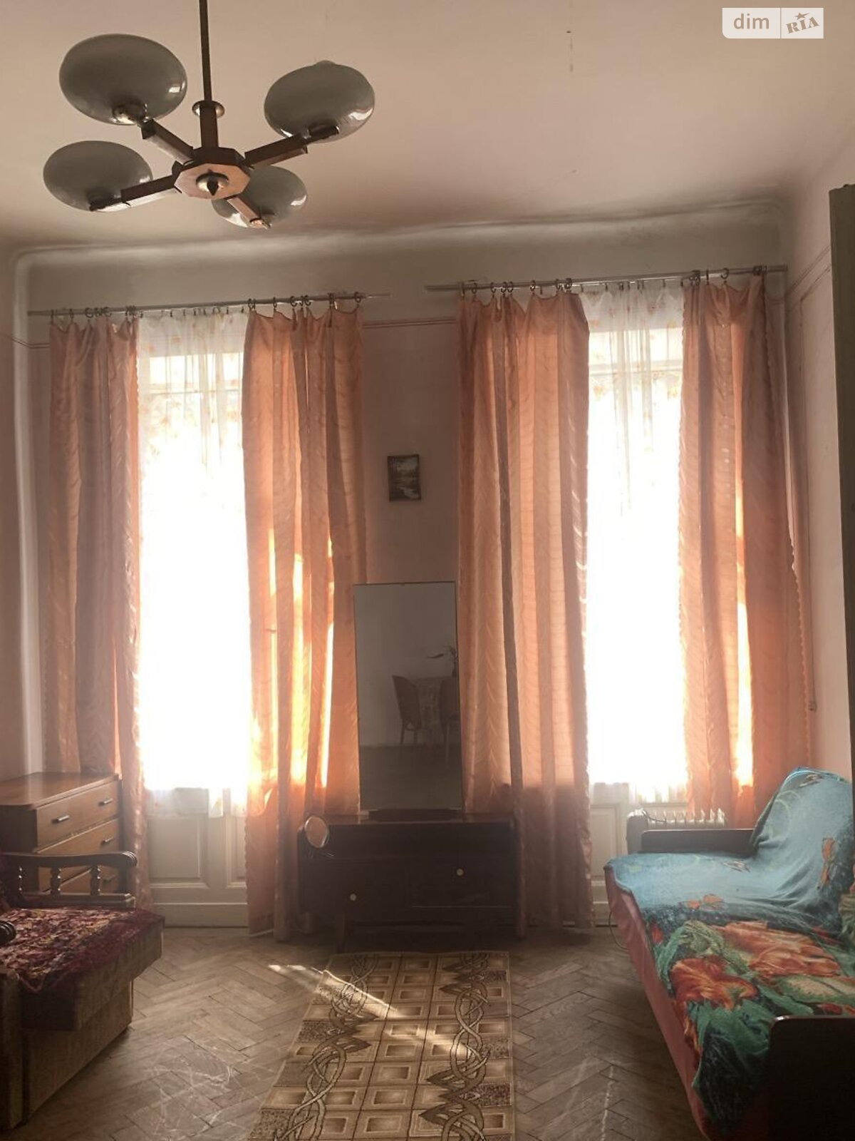 Продаж однокімнатної квартири в Львові, на вул. Глібова 17, район Личаків фото 1 Продаж однокімнатної квартири в Львові, на вул. Глібова 17, район Личаків фото 1
