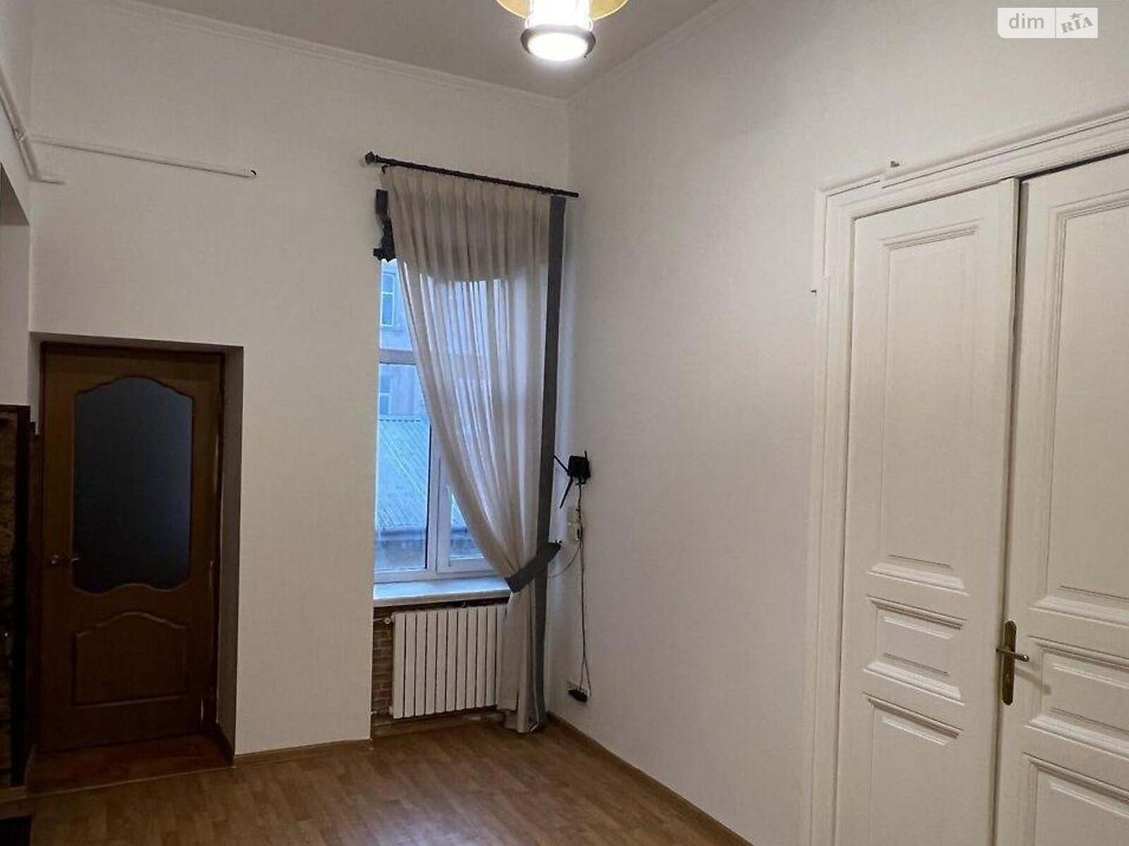 Продажа трехкомнатной квартиры в Львове, на ул. Руставели Шота 10, район Лычаков фото 1