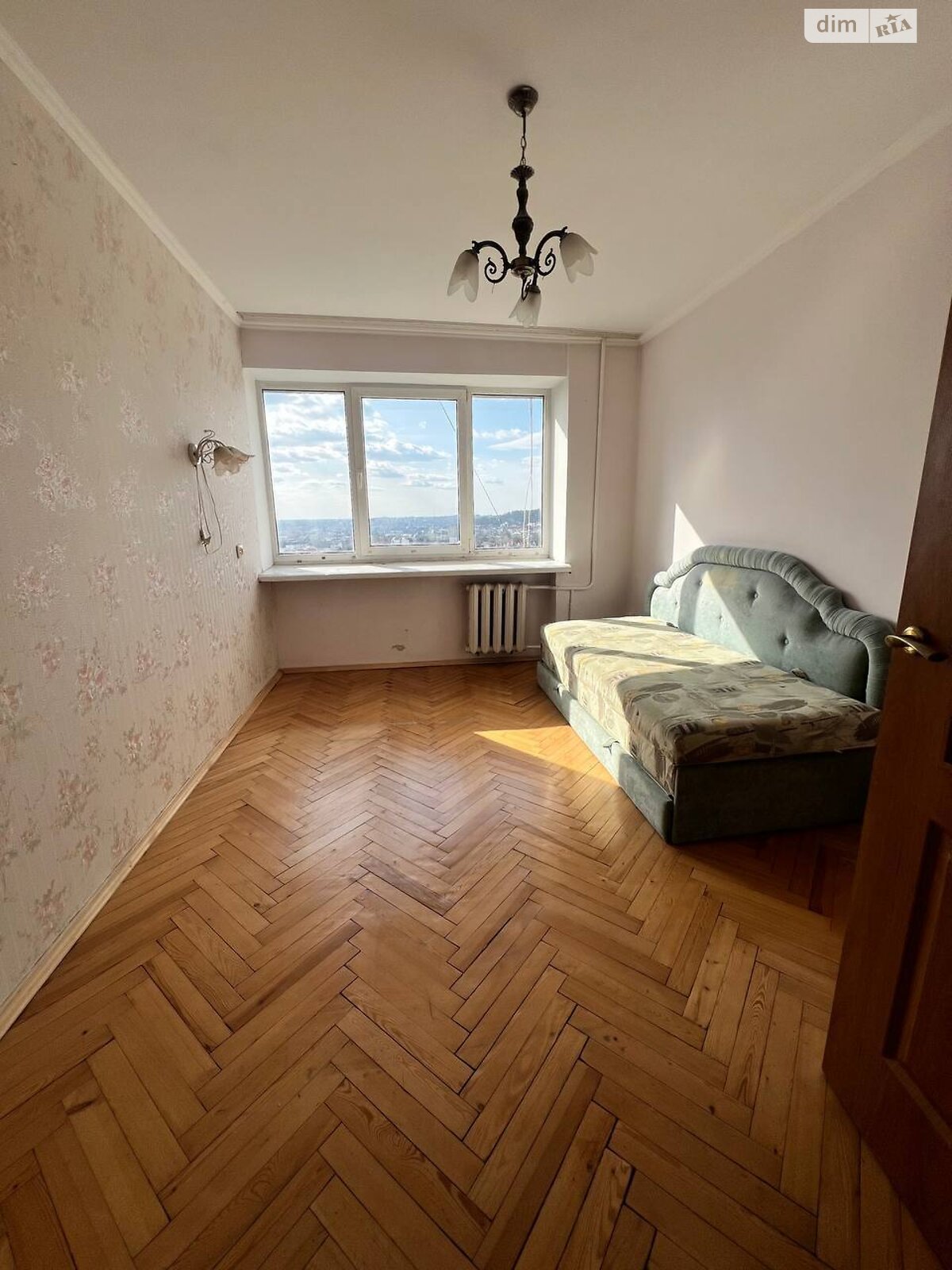 Продажа трехкомнатной квартиры в Львове, на ул. Станция Лычаков 1, район Лычаков фото 1 Продажа трехкомнатной квартиры в Львове, на ул. Станция Лычаков 1, район Лычаков фото 1