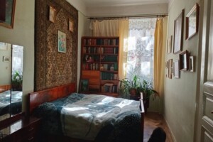 Продажа четырехкомнатной квартиры в Львове, на ул. Верхратского 10, район Лычаков фото 2