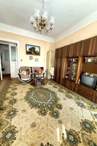 Продаж трикімнатної квартири в Львові, на вул. Верхратського 3, район Личаків фото 2 Продаж трикімнатної квартири в Львові, на вул. Верхратського 3, район Личаків фото 2