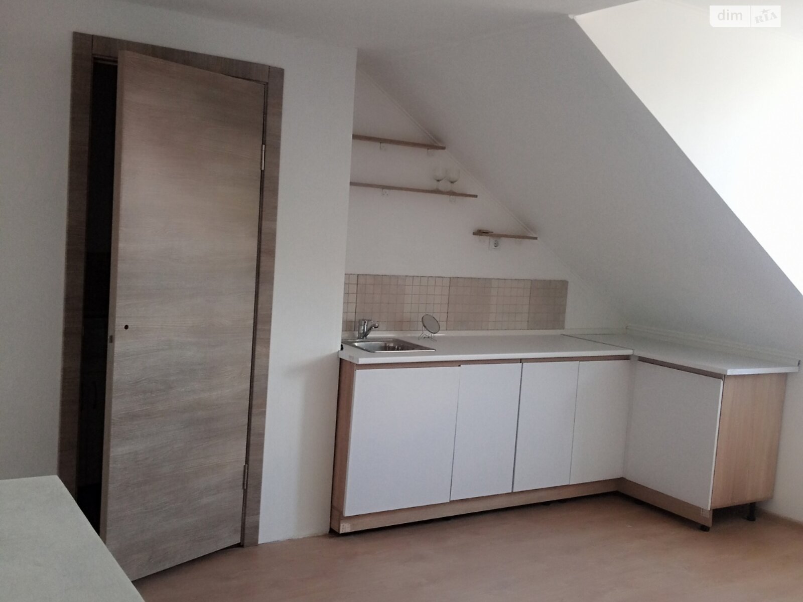 Продаж однокімнатної квартири в Львові, на вул. Зелена 57, кв. 45, район Личаків фото 1 Продаж однокімнатної квартири в Львові, на вул. Зелена 57, кв. 45, район Личаків фото 1