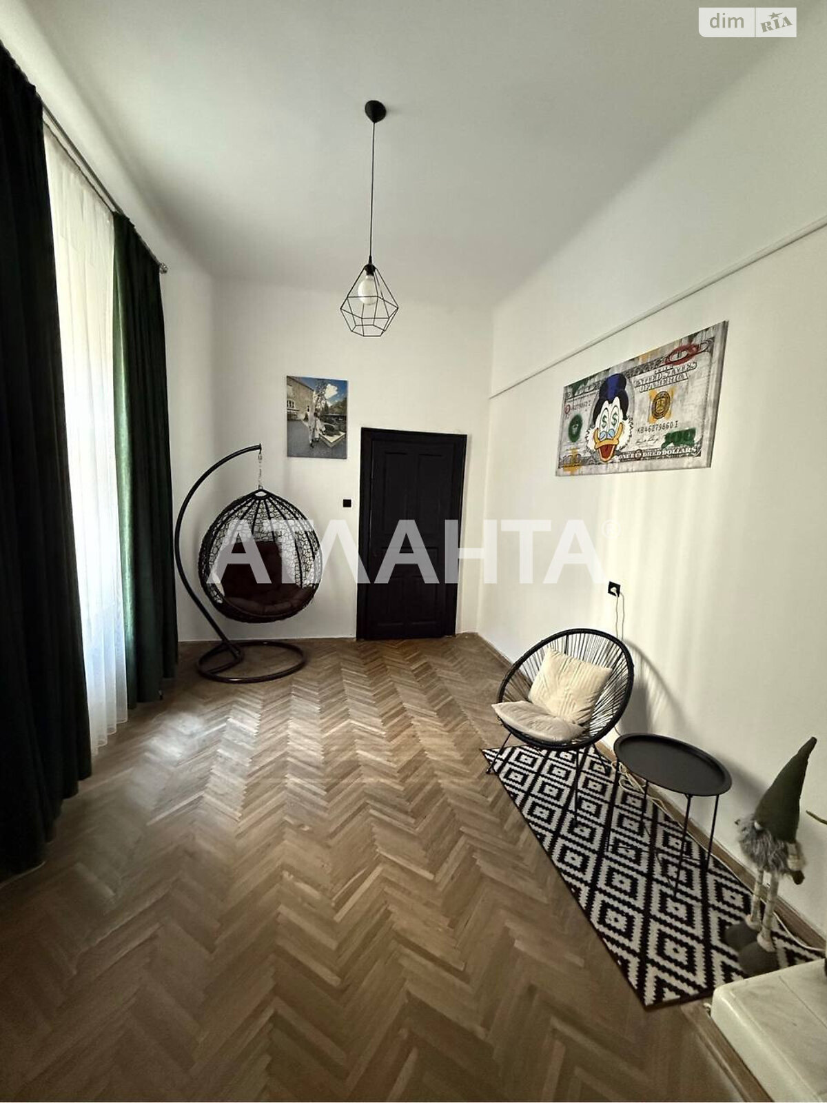 Продаж трикімнатної квартири в Львові, на вул. Дорошенка Петра, район Личаківський фото 1