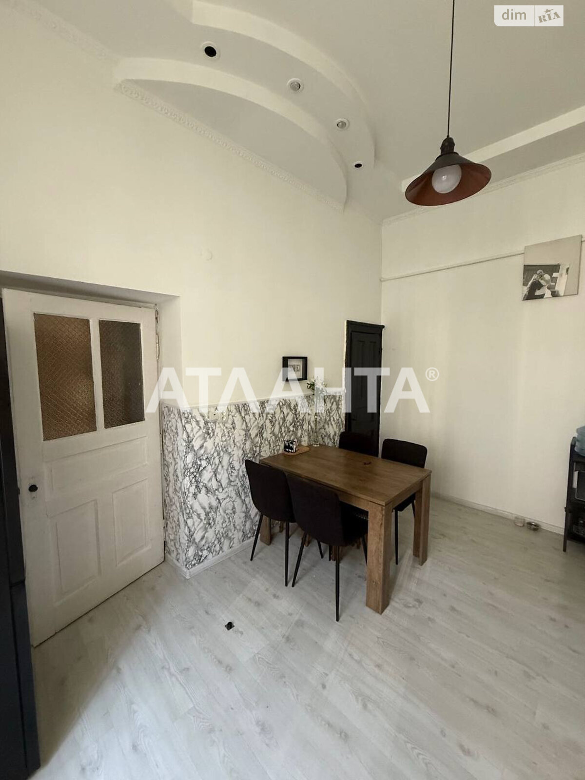 Продаж трикімнатної квартири в Львові, на вул. Дорошенка Петра, район Личаківський фото 1