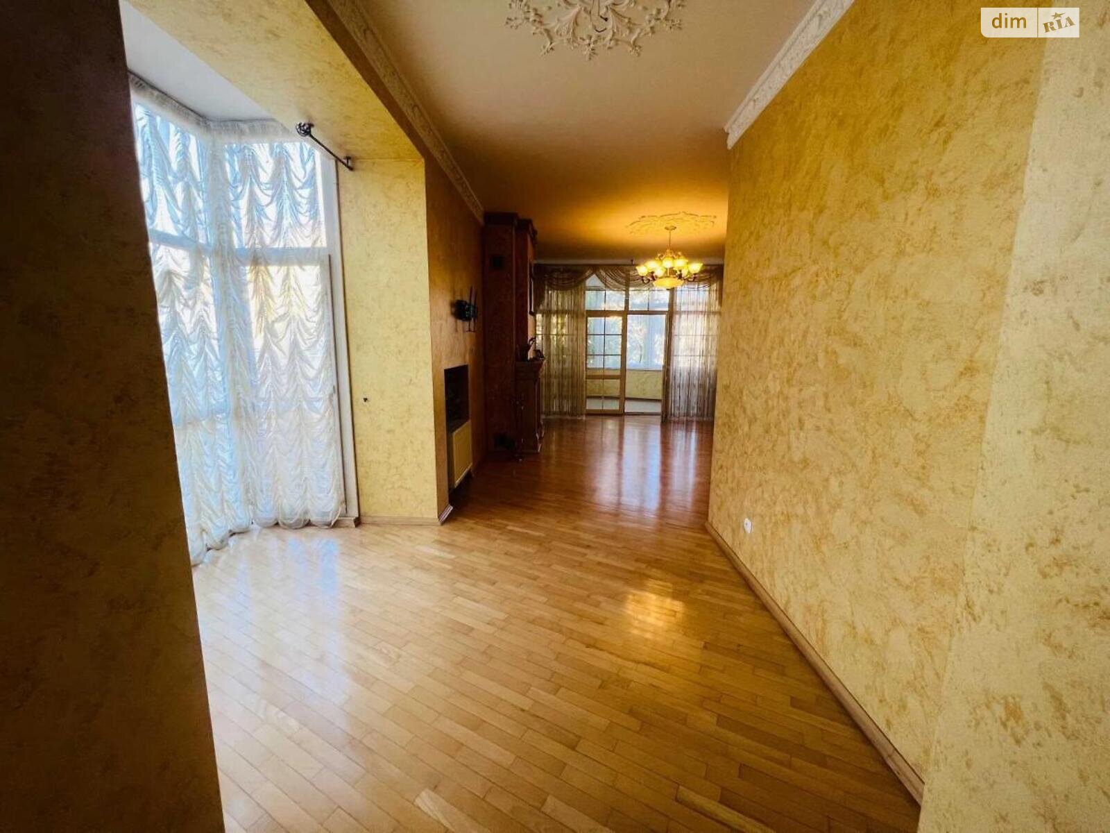 Продажа четырехкомнатной квартиры в Львове, на ул. Галилея, район Лычаковский фото 1