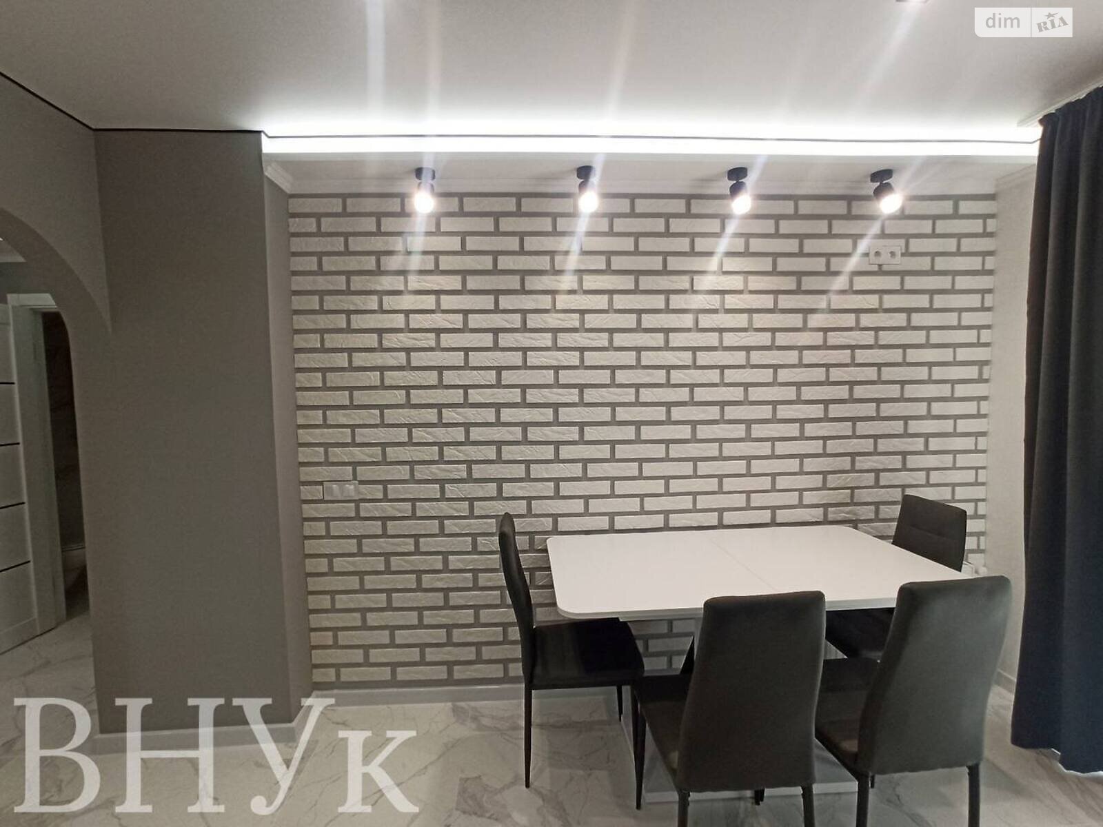 Продаж однокімнатної квартири в Львові, на вул. Глинянський Тракт, район Личаківський фото 1 Продаж однокімнатної квартири в Львові, на вул. Глинянський Тракт, район Личаківський фото 1