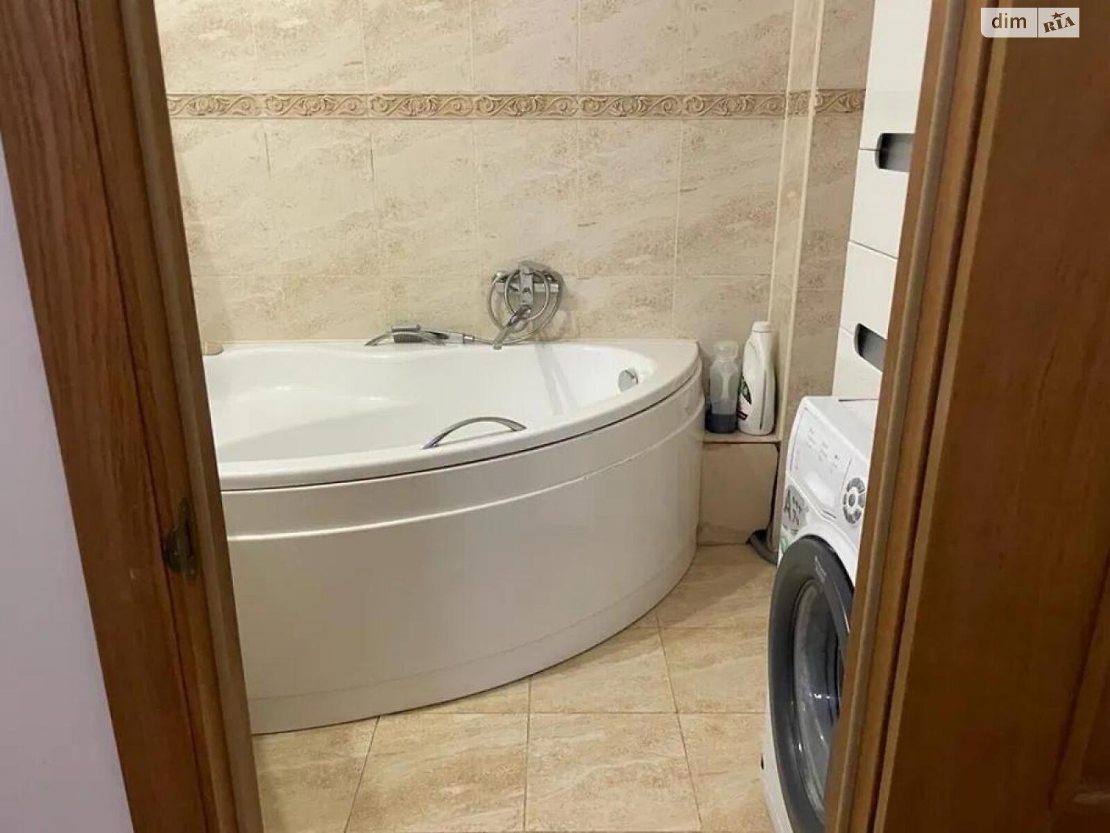 Продажа двухкомнатной квартиры в Львове, на ул. Глинянский Тракт 153, район Лычаковский фото 1 Продажа двухкомнатной квартиры в Львове, на ул. Глинянский Тракт 153, район Лычаковский фото 1