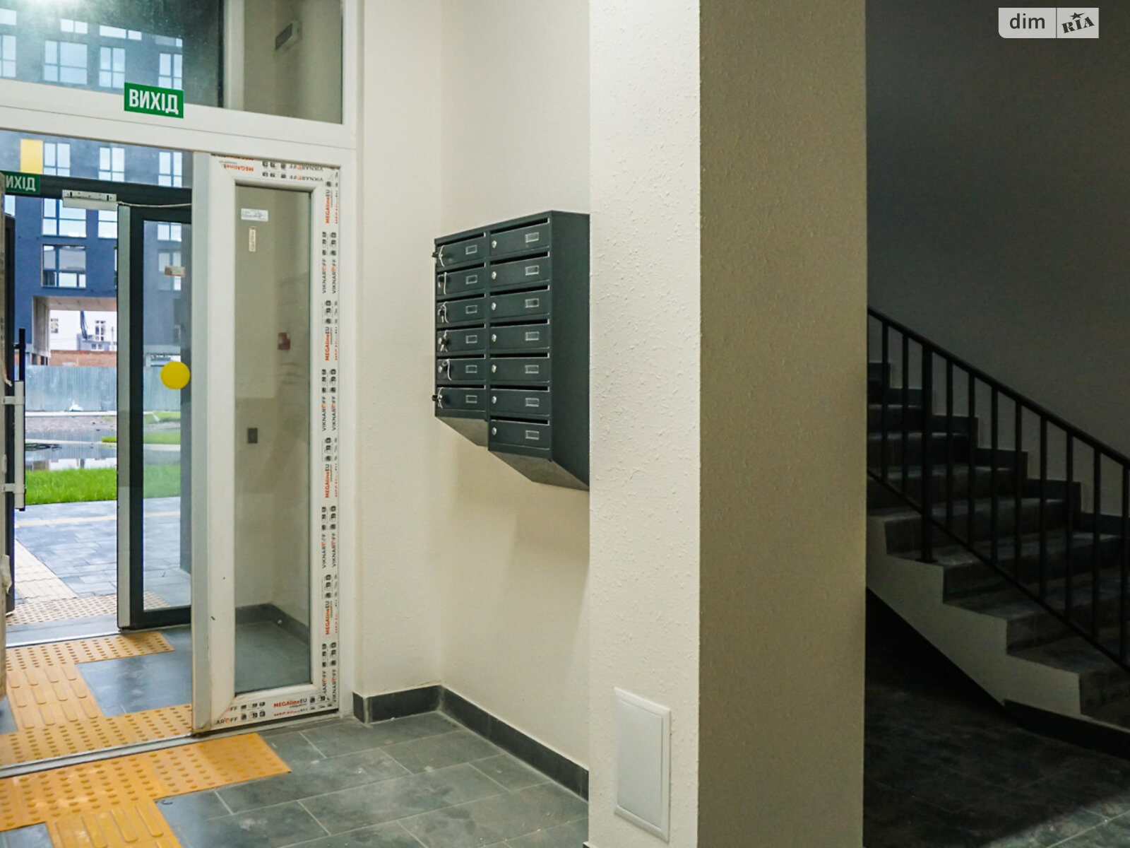 Продаж двокімнатної квартири в Львові, на вул. Хмельницького Богдана 207Г, фото 1 Продаж двокімнатної квартири в Львові, на вул. Хмельницького Богдана 207Г, фото 1