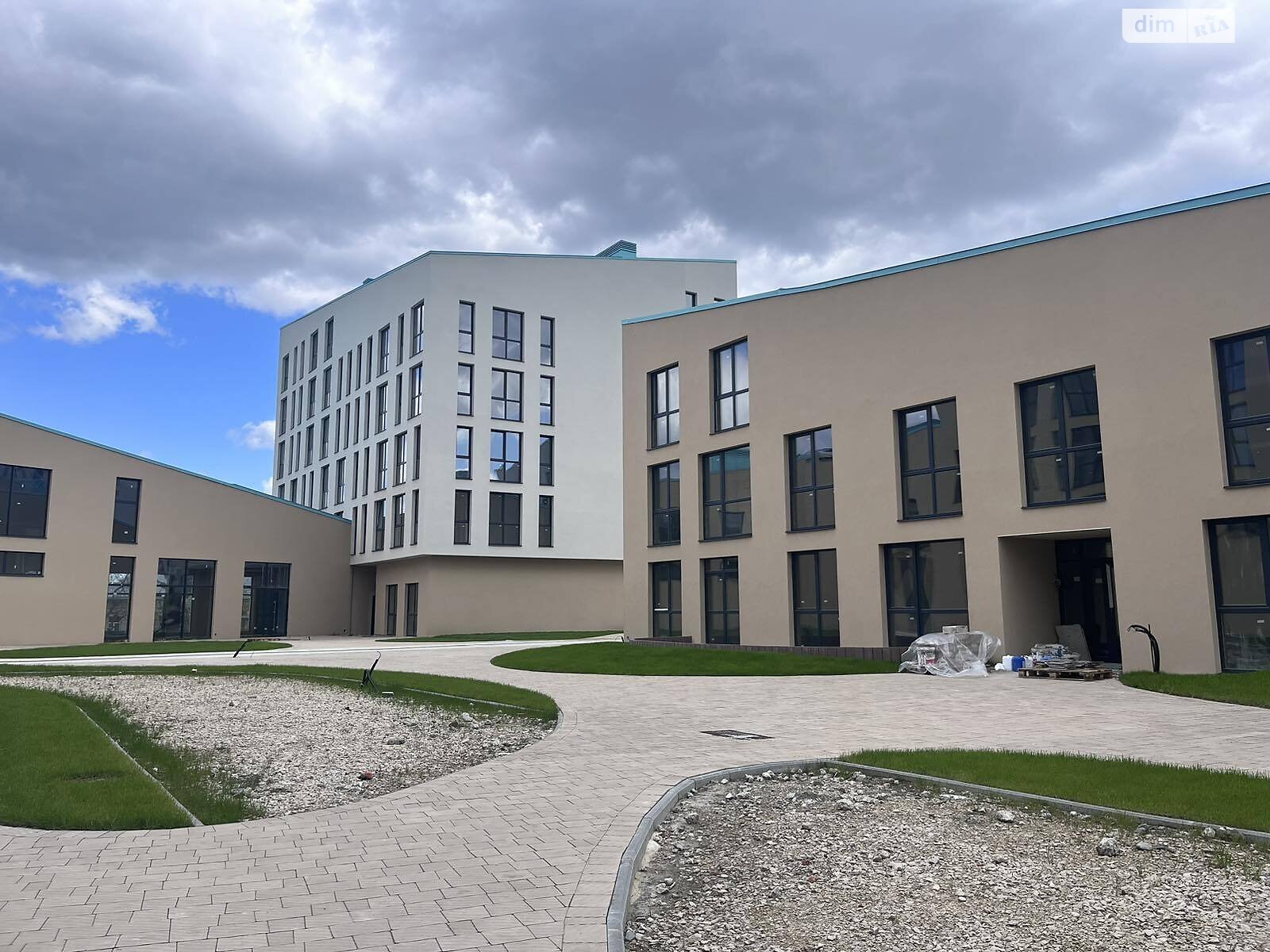 Продажа трехкомнатной квартиры в Львове, на ул. Хмельницкого Богдана 116, район Лычаковский фото 1 Продажа трехкомнатной квартиры в Львове, на ул. Хмельницкого Богдана 116, район Лычаковский фото 1