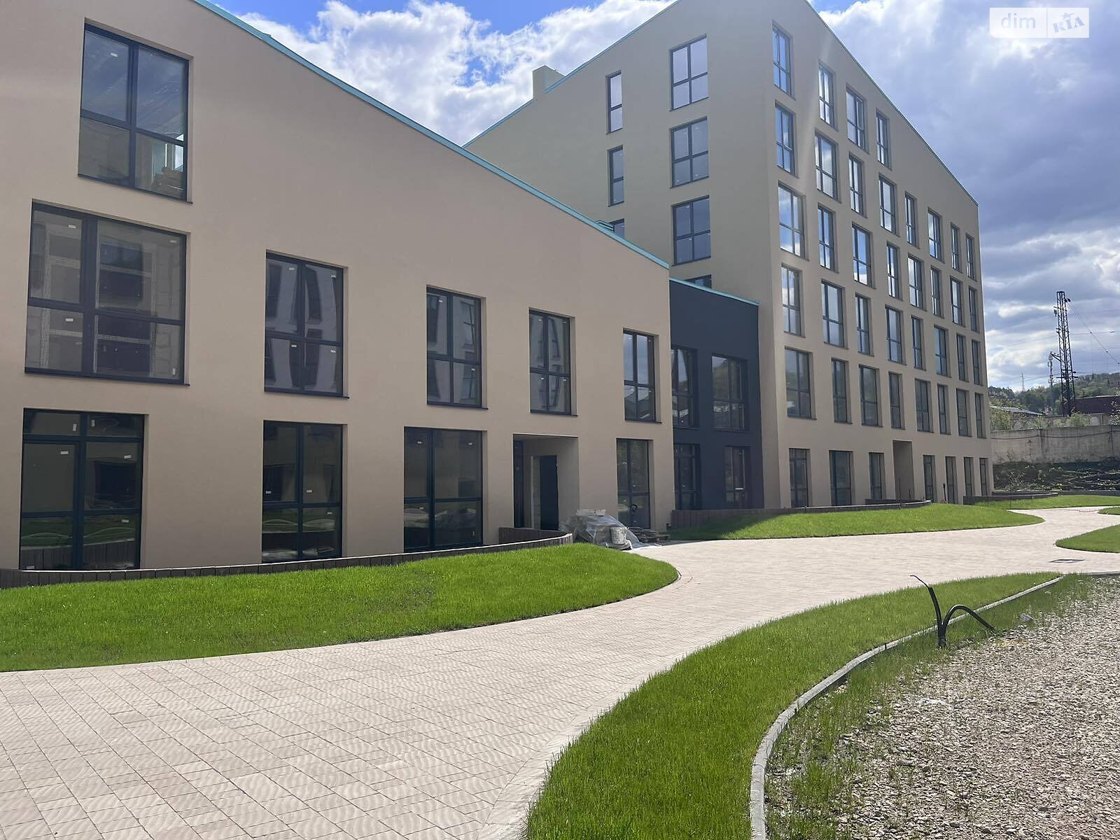 Продажа трехкомнатной квартиры в Львове, на ул. Хмельницкого Богдана 116, район Лычаковский фото 1 Продажа трехкомнатной квартиры в Львове, на ул. Хмельницкого Богдана 116, район Лычаковский фото 1