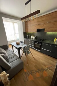 Продажа однокомнатной квартиры в Львове, на ул. Хмельницкого Богдана, район Лычаковский фото 2 Продажа однокомнатной квартиры в Львове, на ул. Хмельницкого Богдана, район Лычаковский фото 2