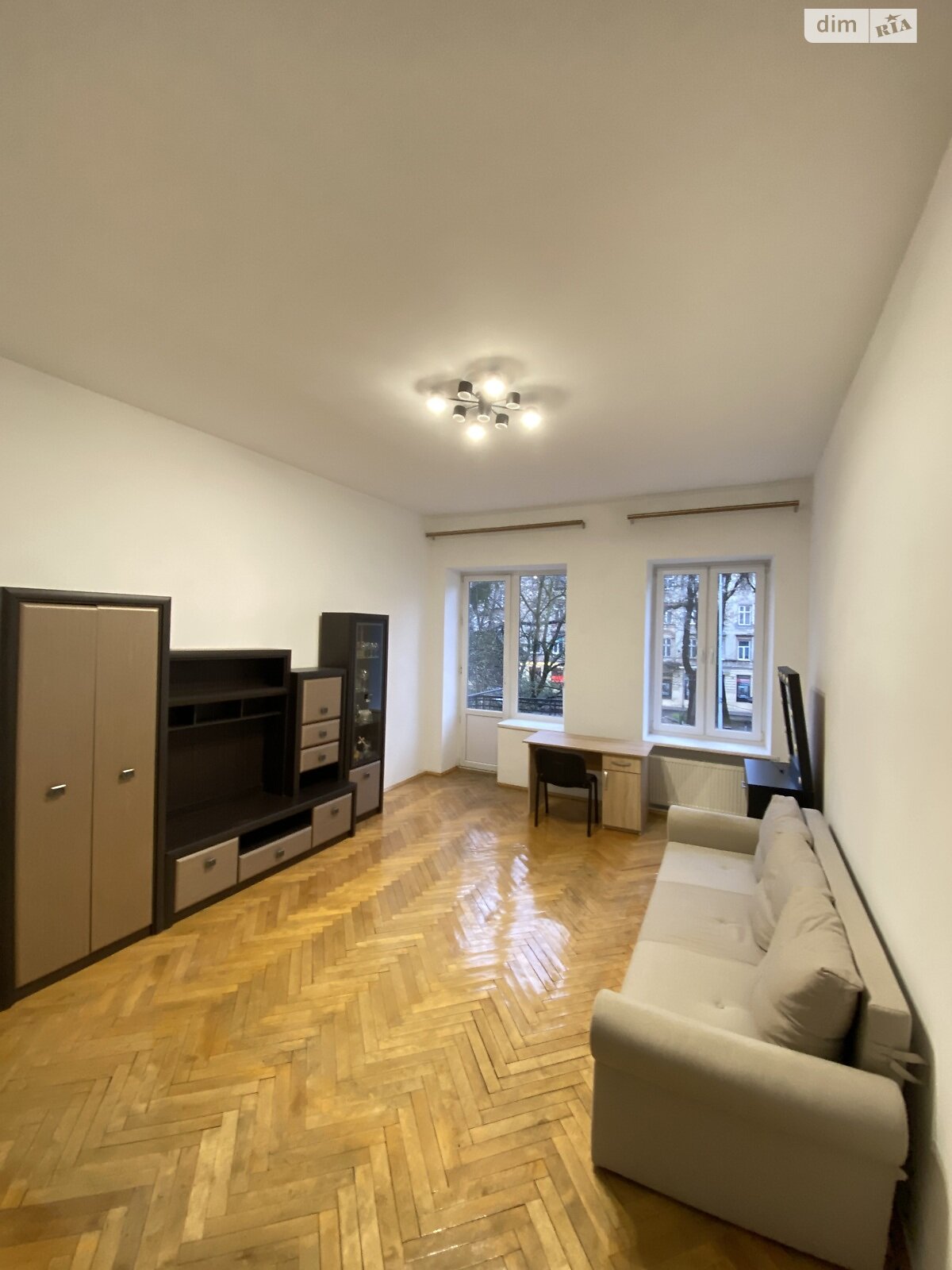 Продажа двухкомнатной квартиры в Львове, на ул. Лычаковская 21, район Центр фото 1 Продажа двухкомнатной квартиры в Львове, на ул. Лычаковская 21, район Центр фото 1