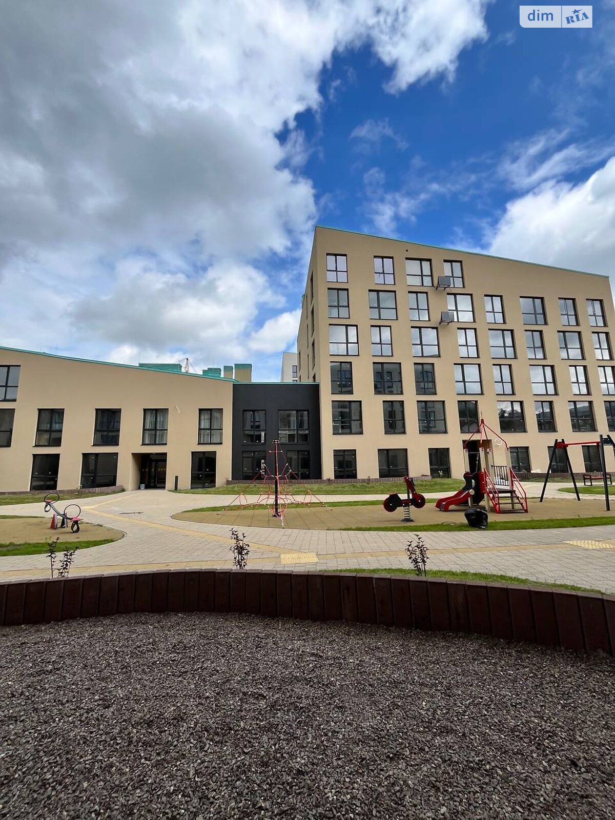 Продажа трехкомнатной квартиры в Львове, на ул. Новознесенская 1, кв. 78, район Лычаковский фото 1 Продажа трехкомнатной квартиры в Львове, на ул. Новознесенская 1, кв. 78, район Лычаковский фото 1